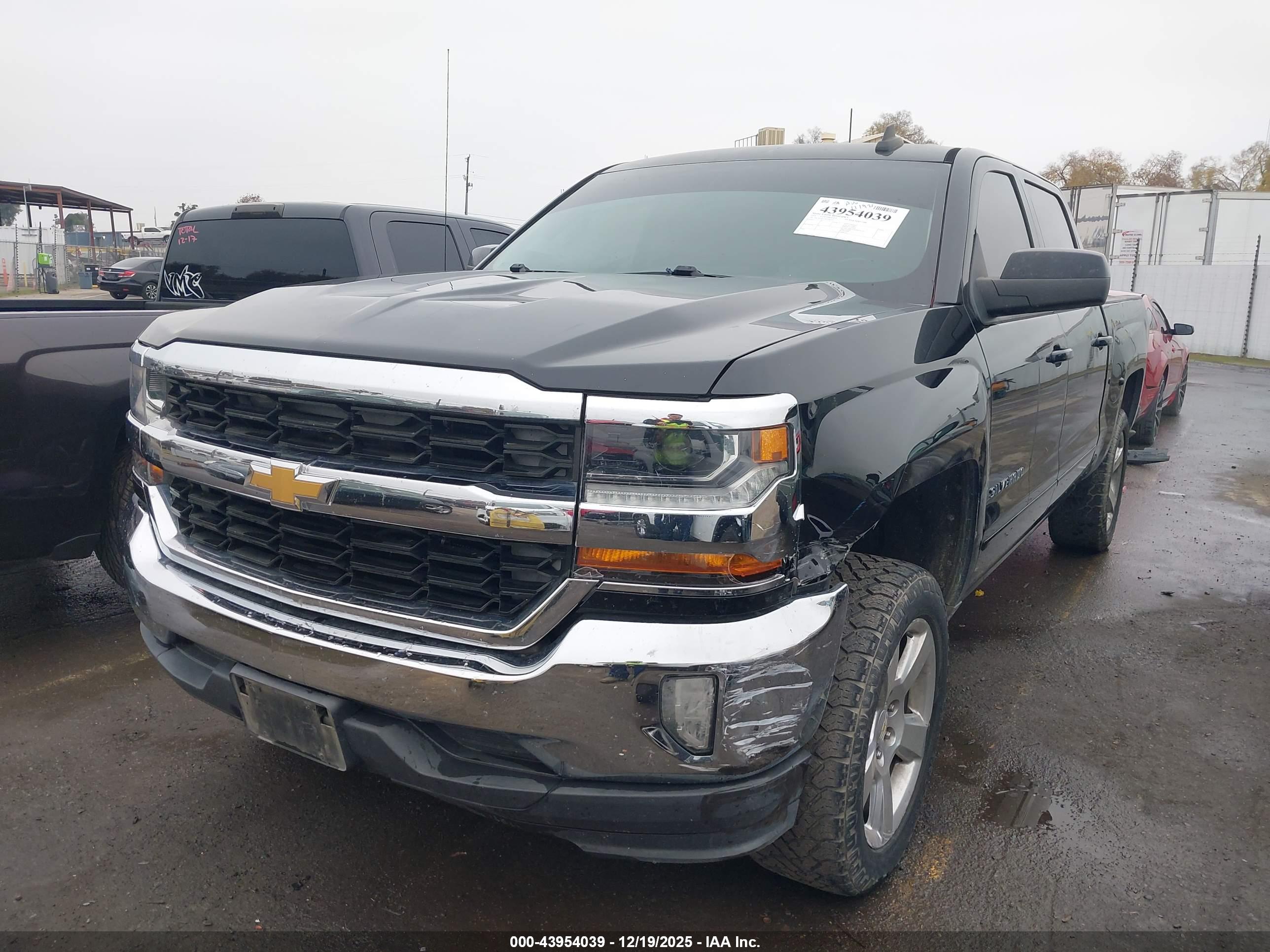 CHEVROLET SILVERADO image 2