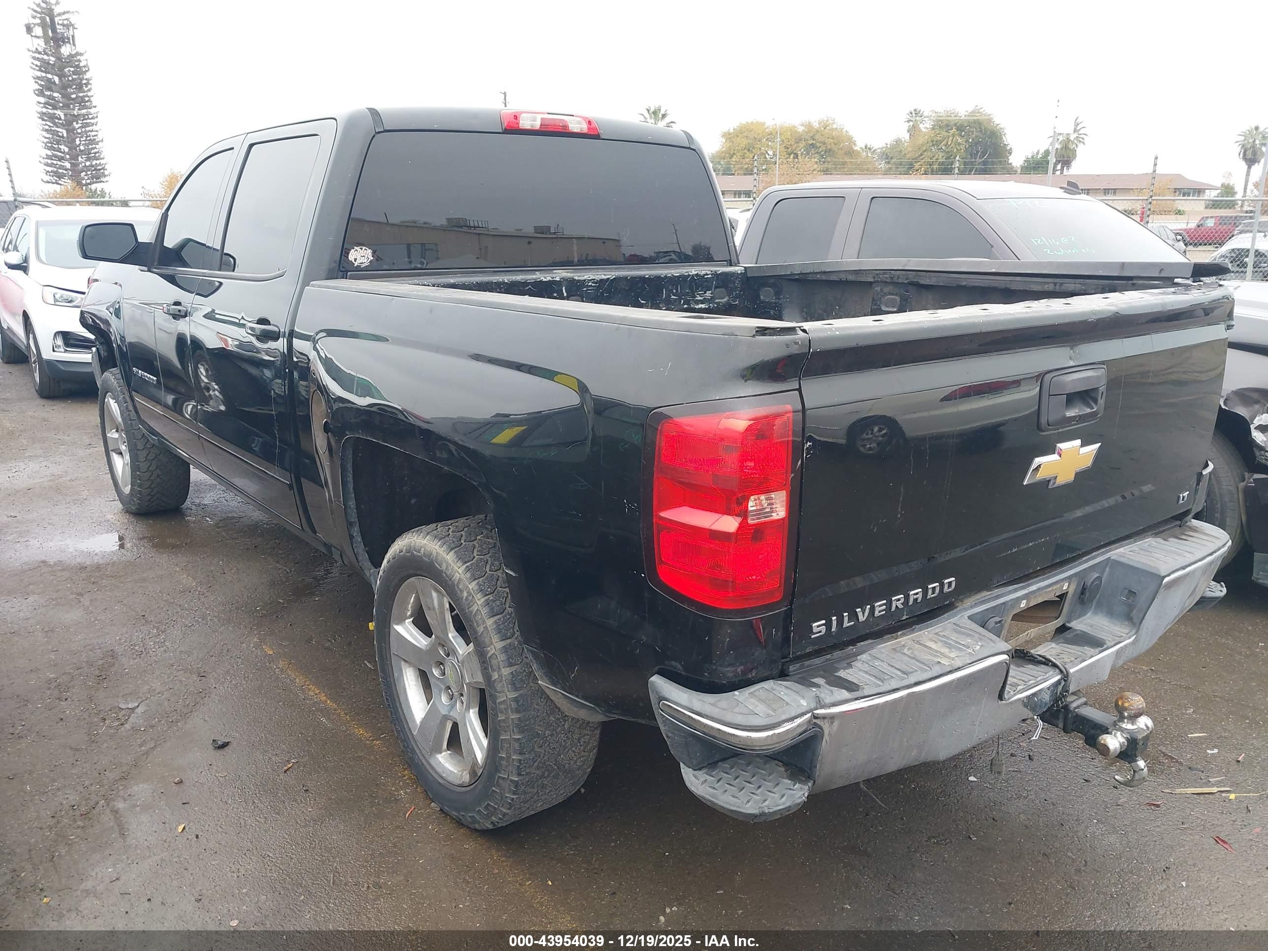 CHEVROLET SILVERADO image 3