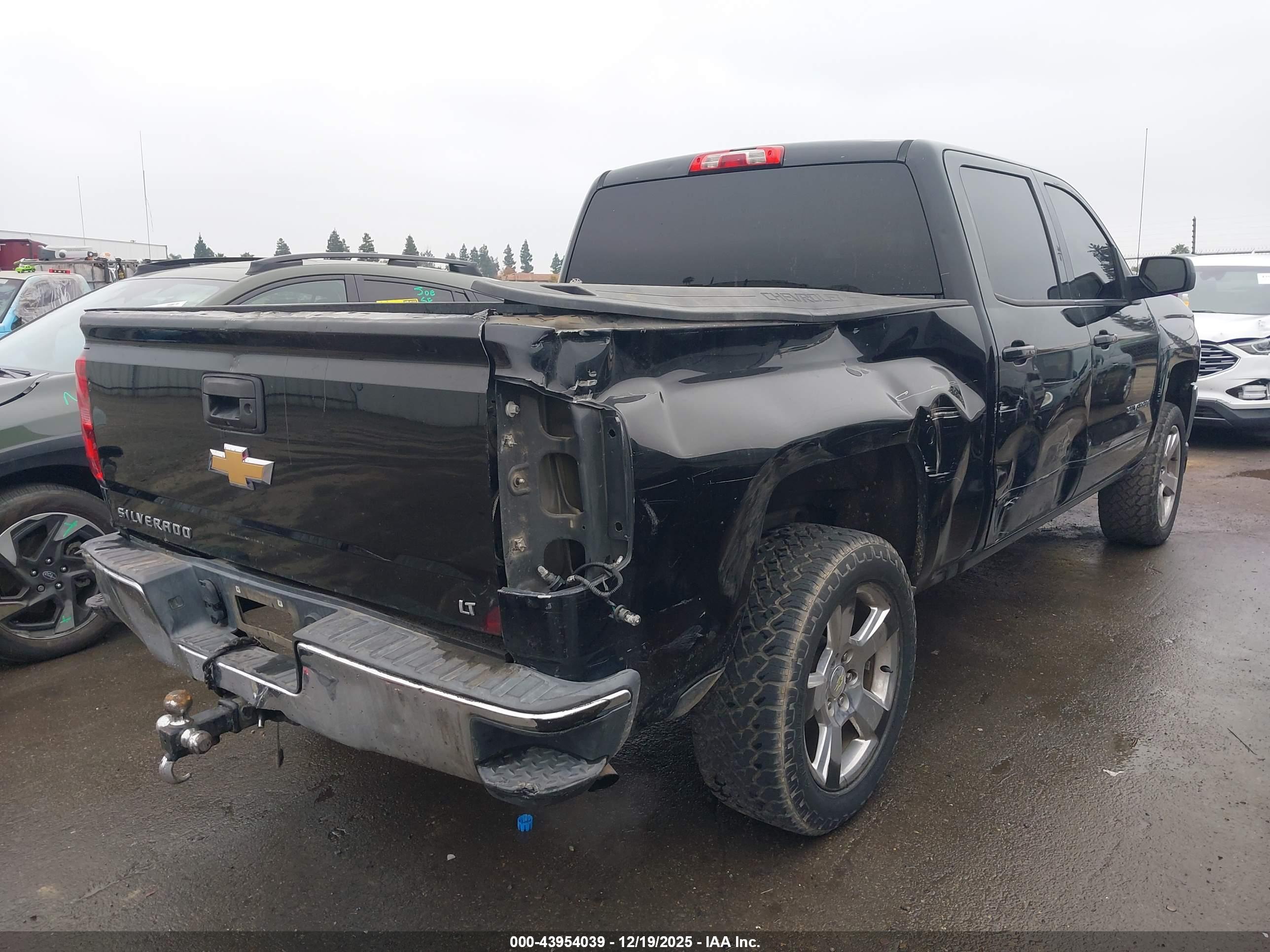 CHEVROLET SILVERADO image 4