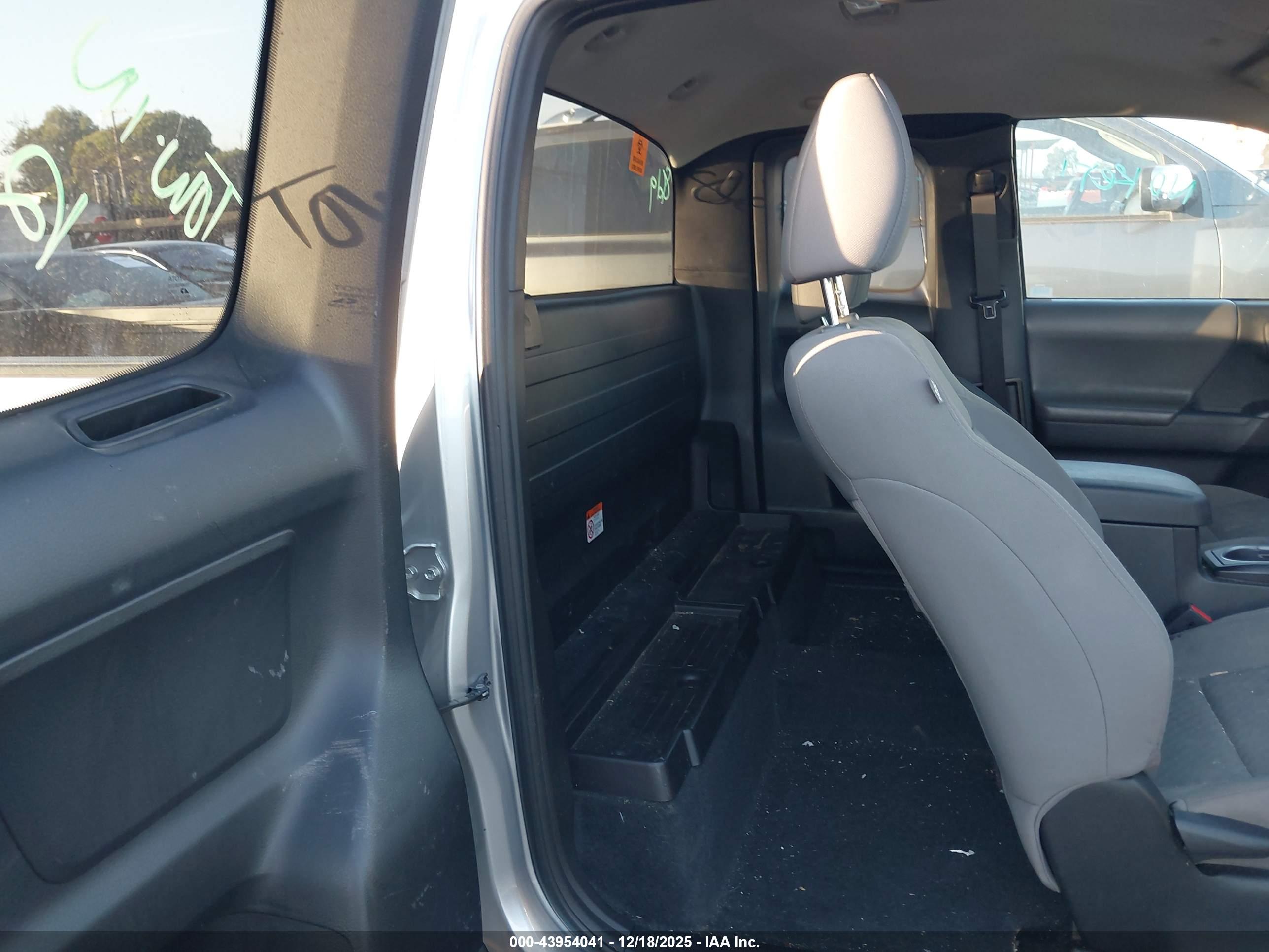 TOYOTA TACOMA image 8