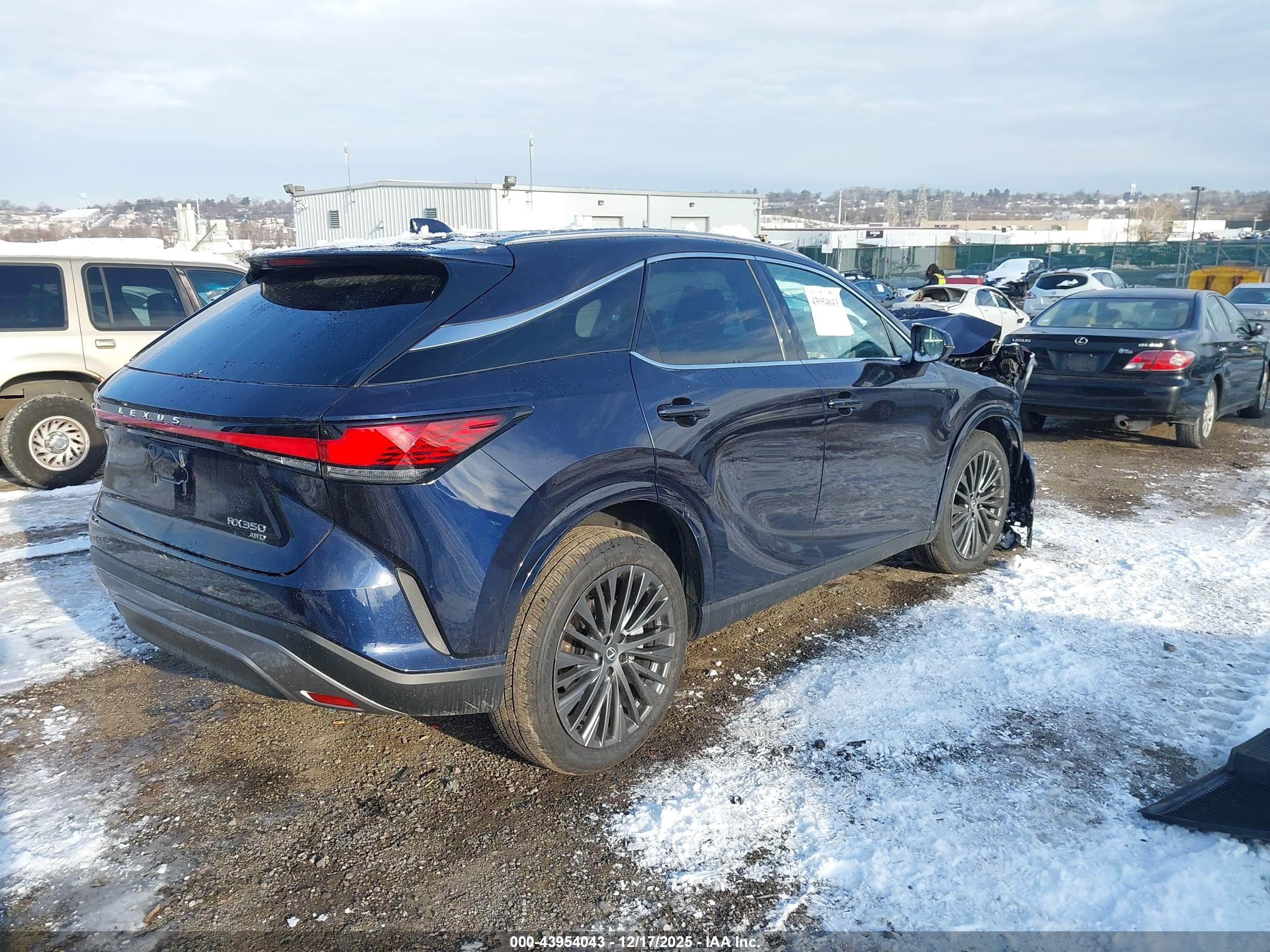 LEXUS RX image 4