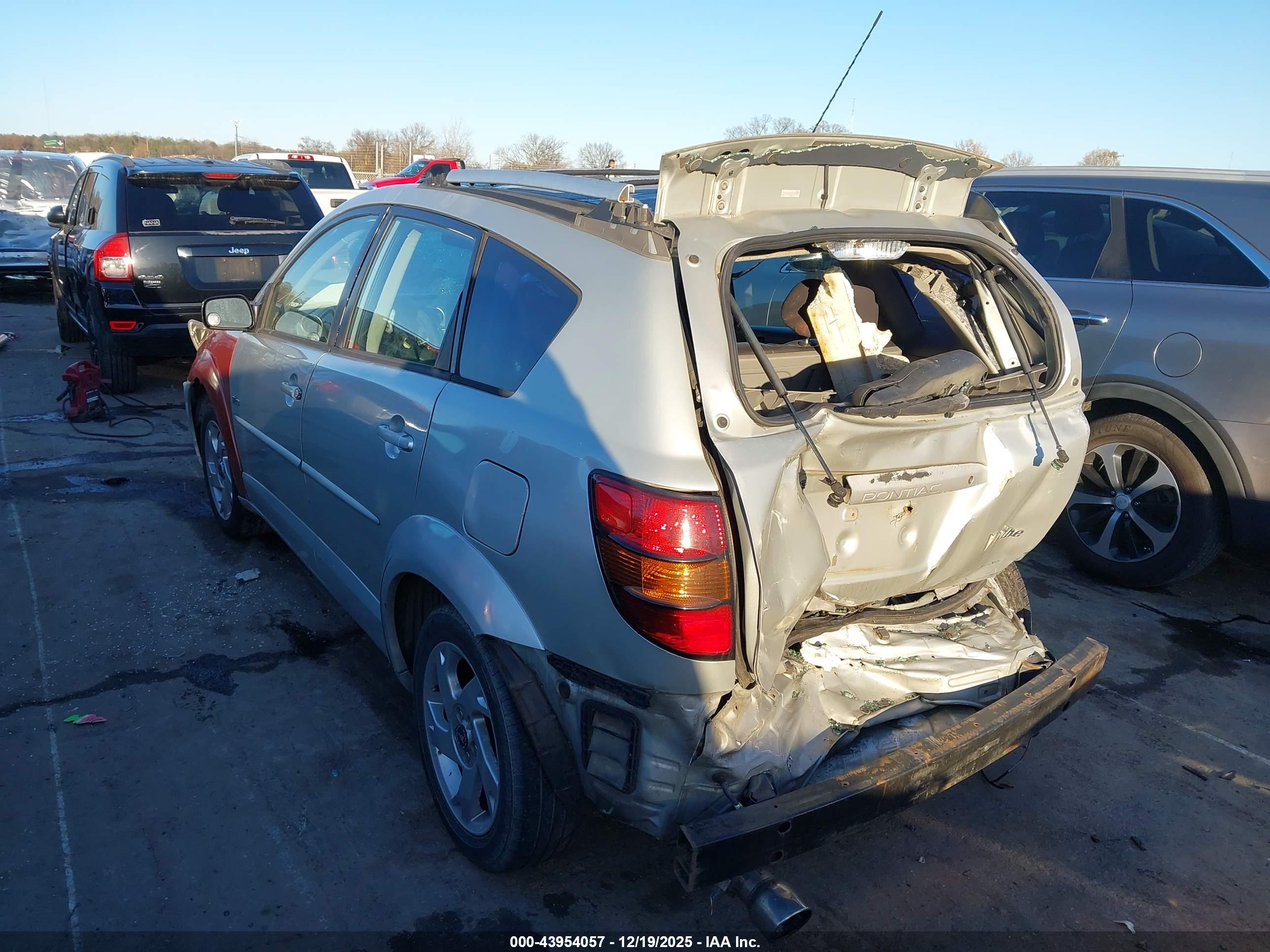 PONTIAC VIBE image 3