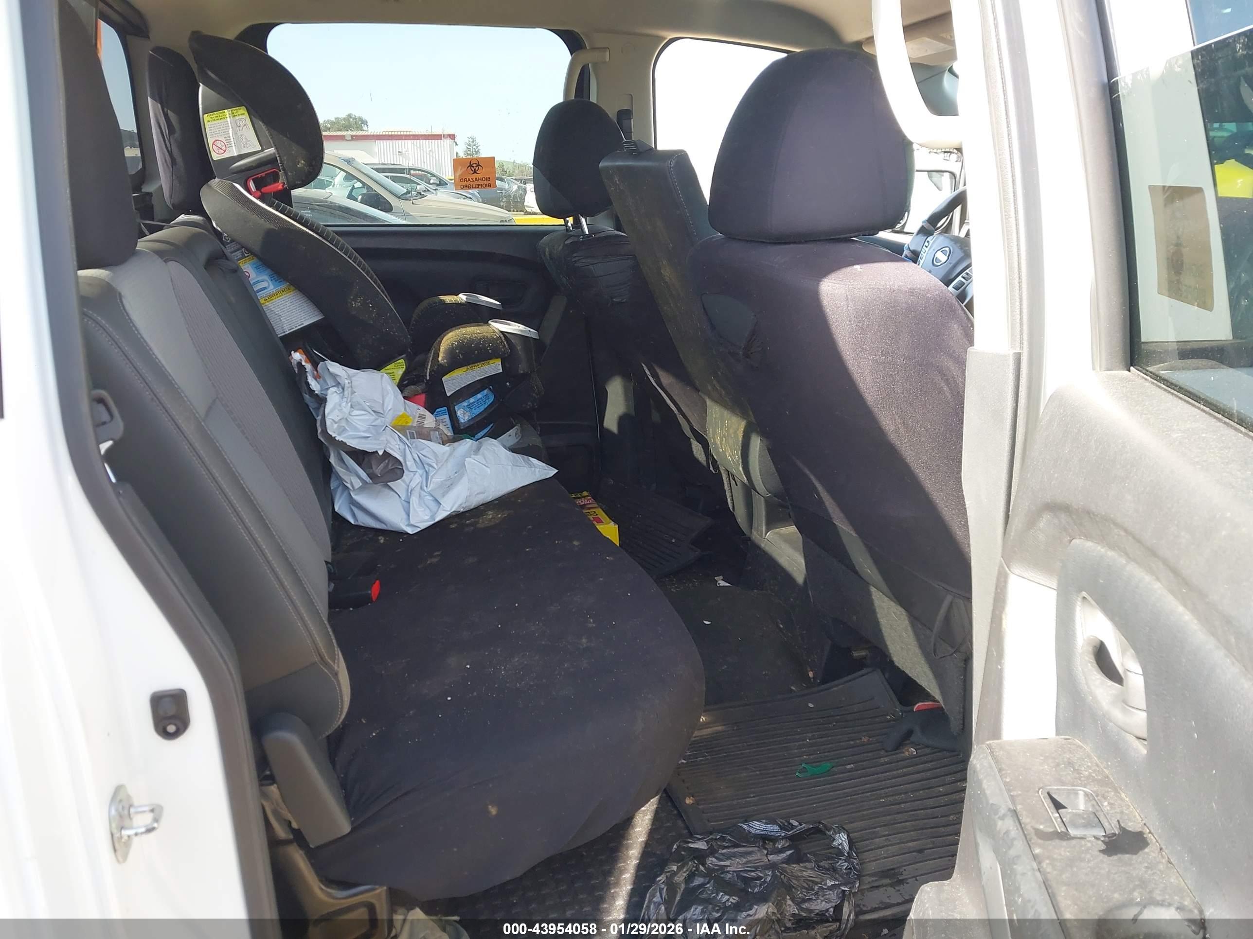 NISSAN TITAN image 8