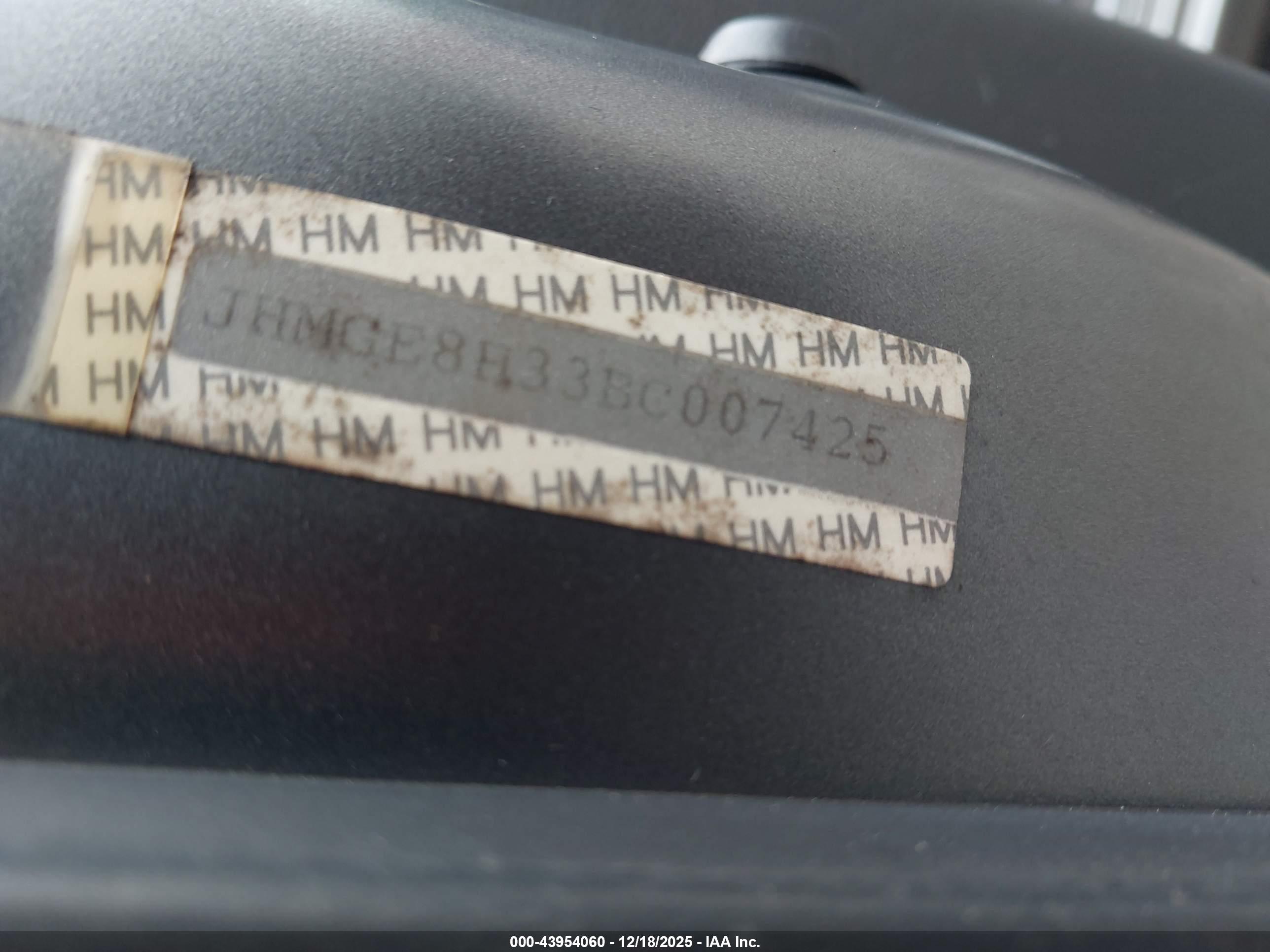 HONDA FIT image 9