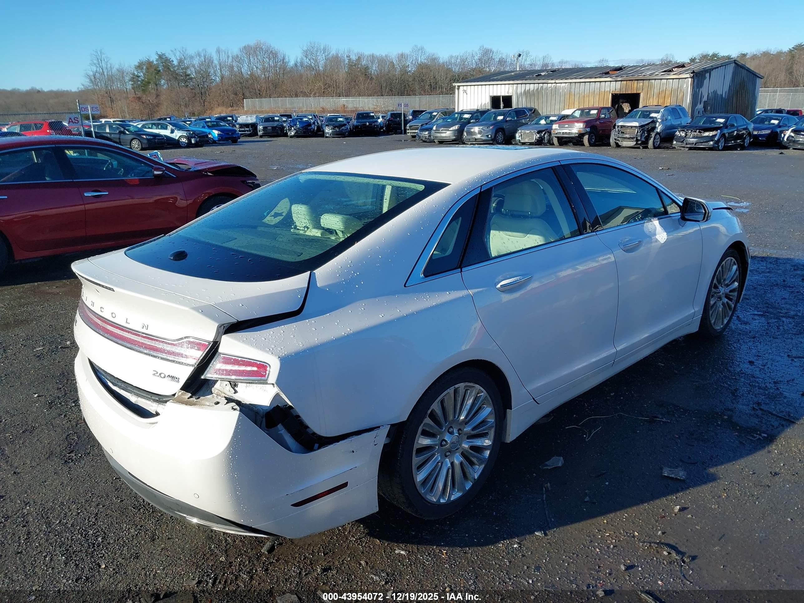 LINCOLN MKZ image 4