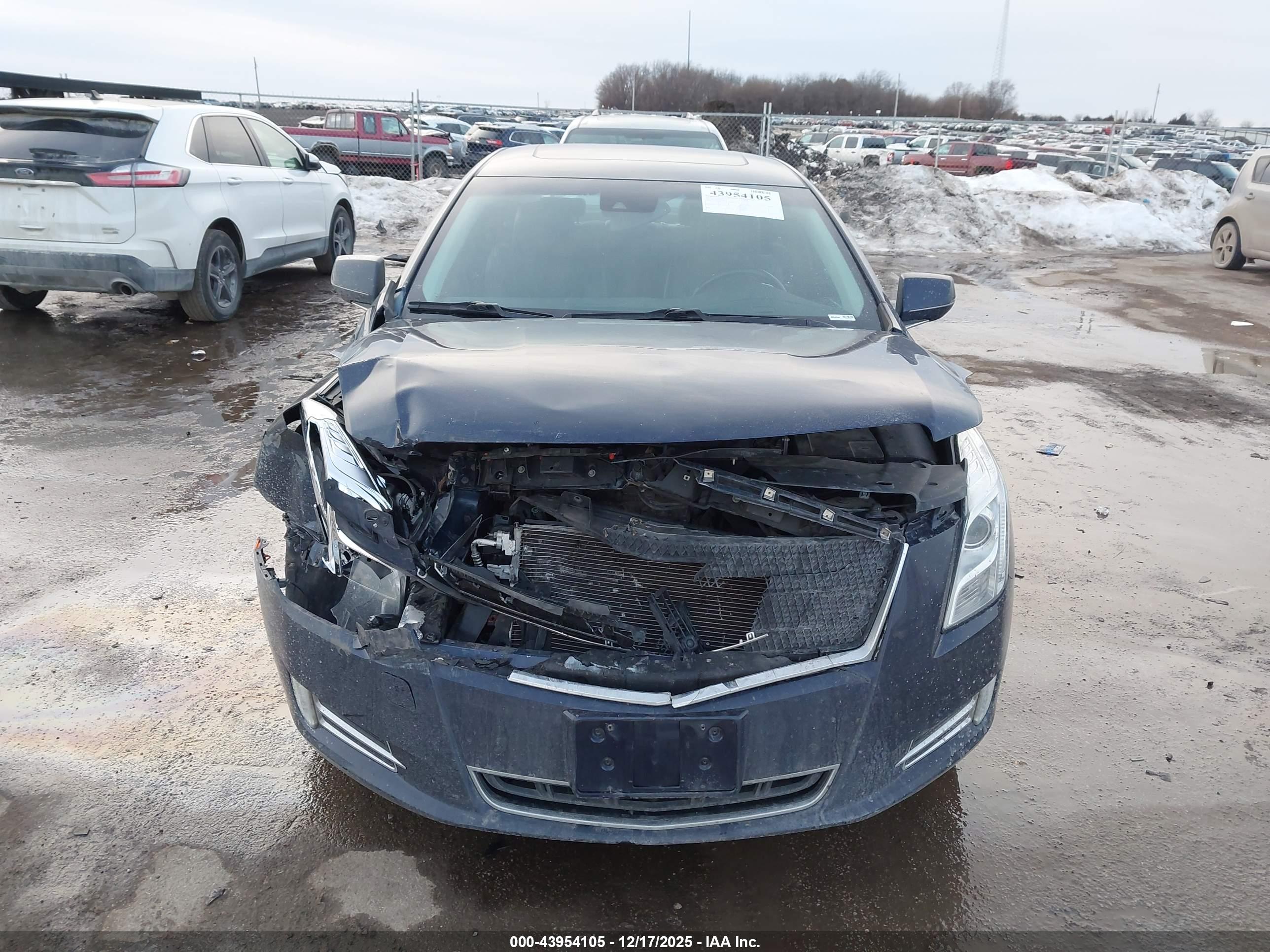 CADILLAC XTS image 6