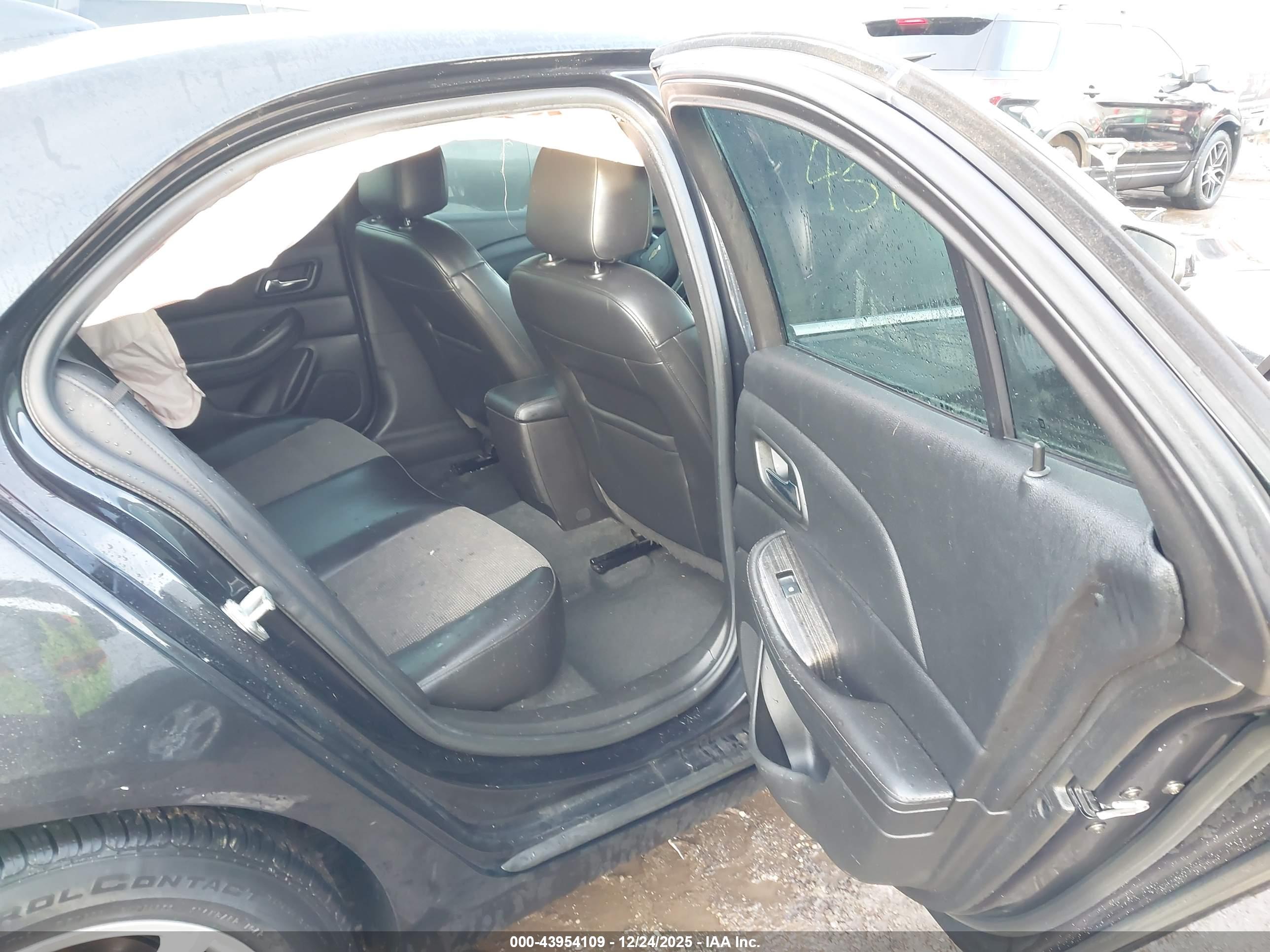 CHEVROLET MALIBU image 8
