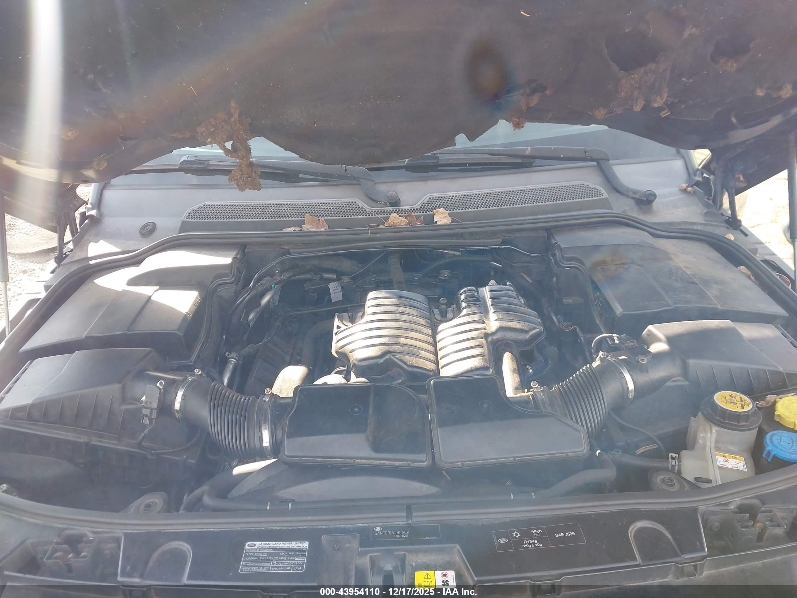 LAND ROVER image 10