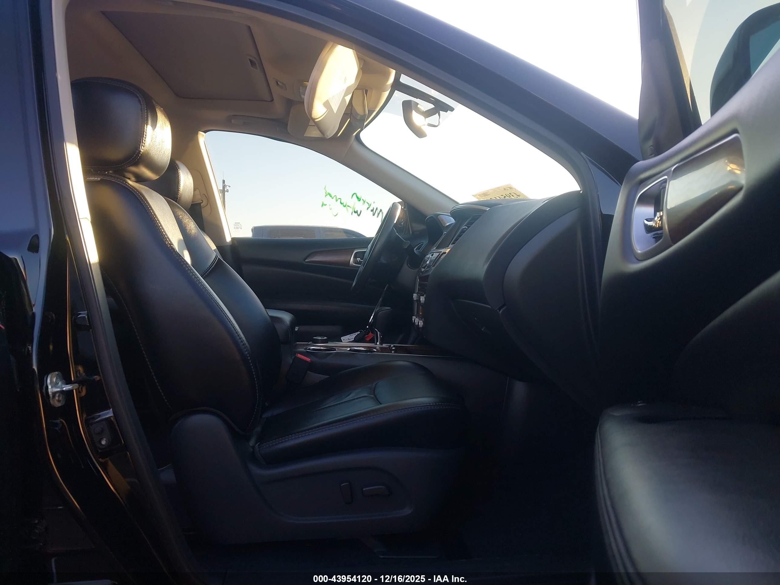 NISSAN PATHFINDER image 5