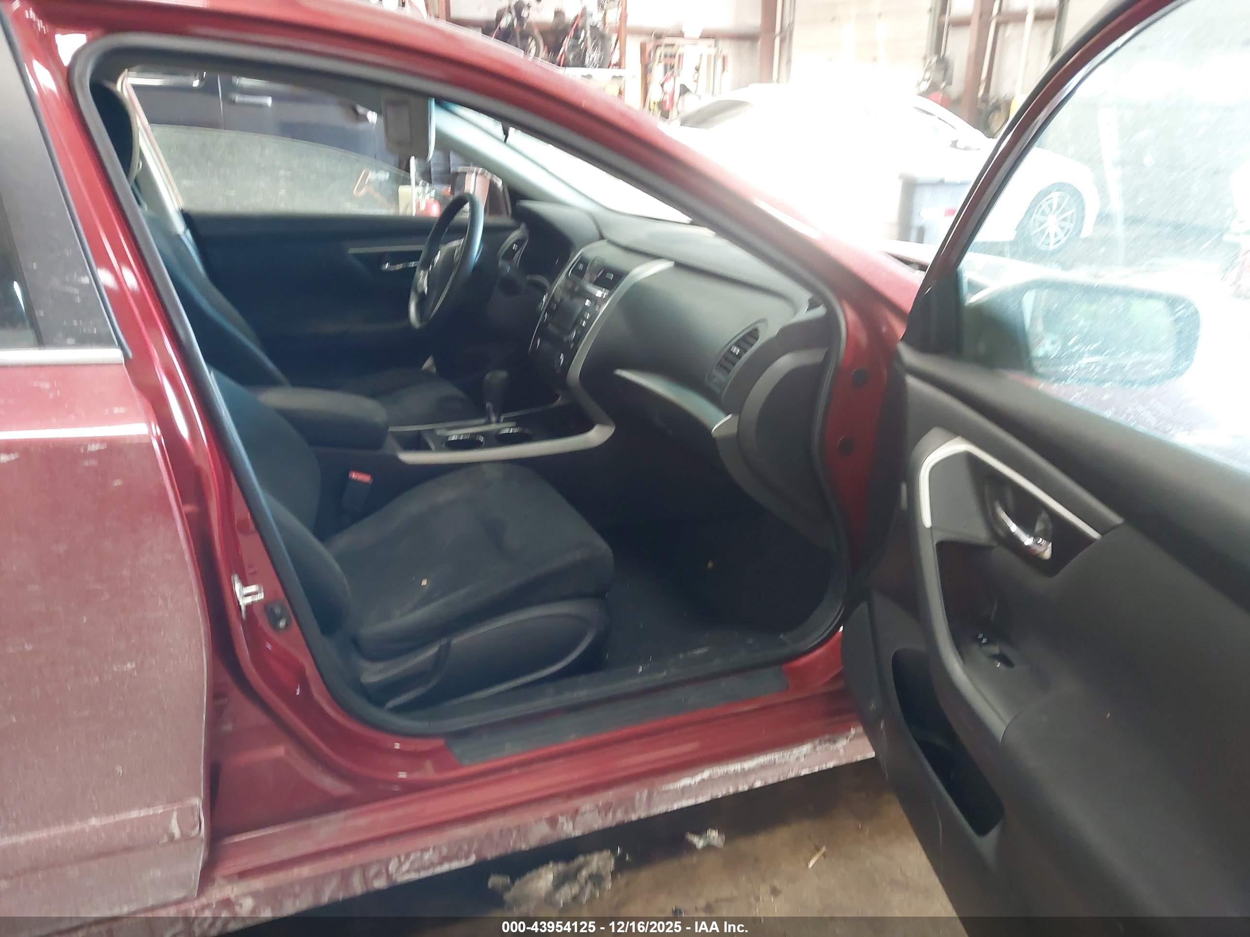 NISSAN ALTIMA image 5