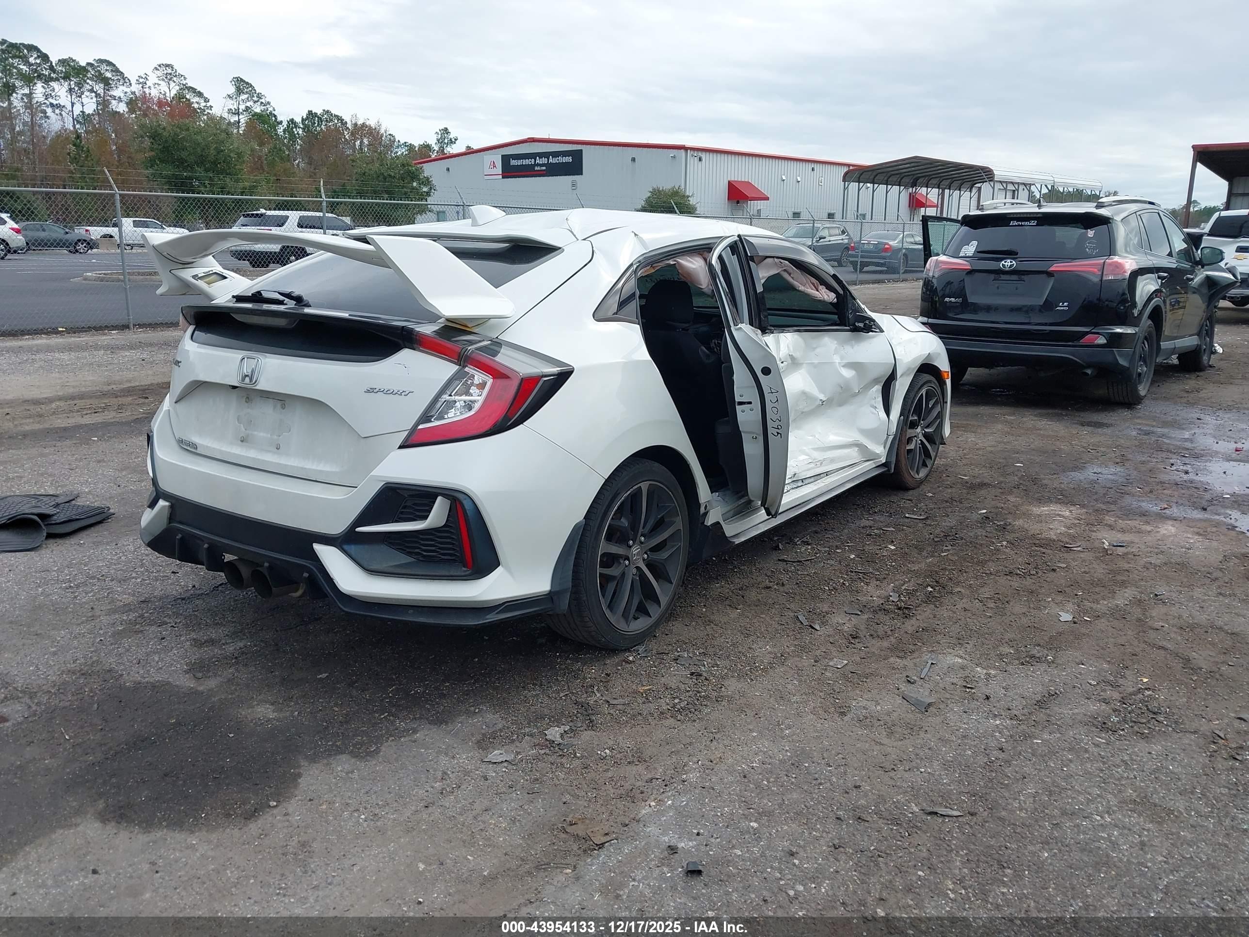 HONDA CIVIC image 4