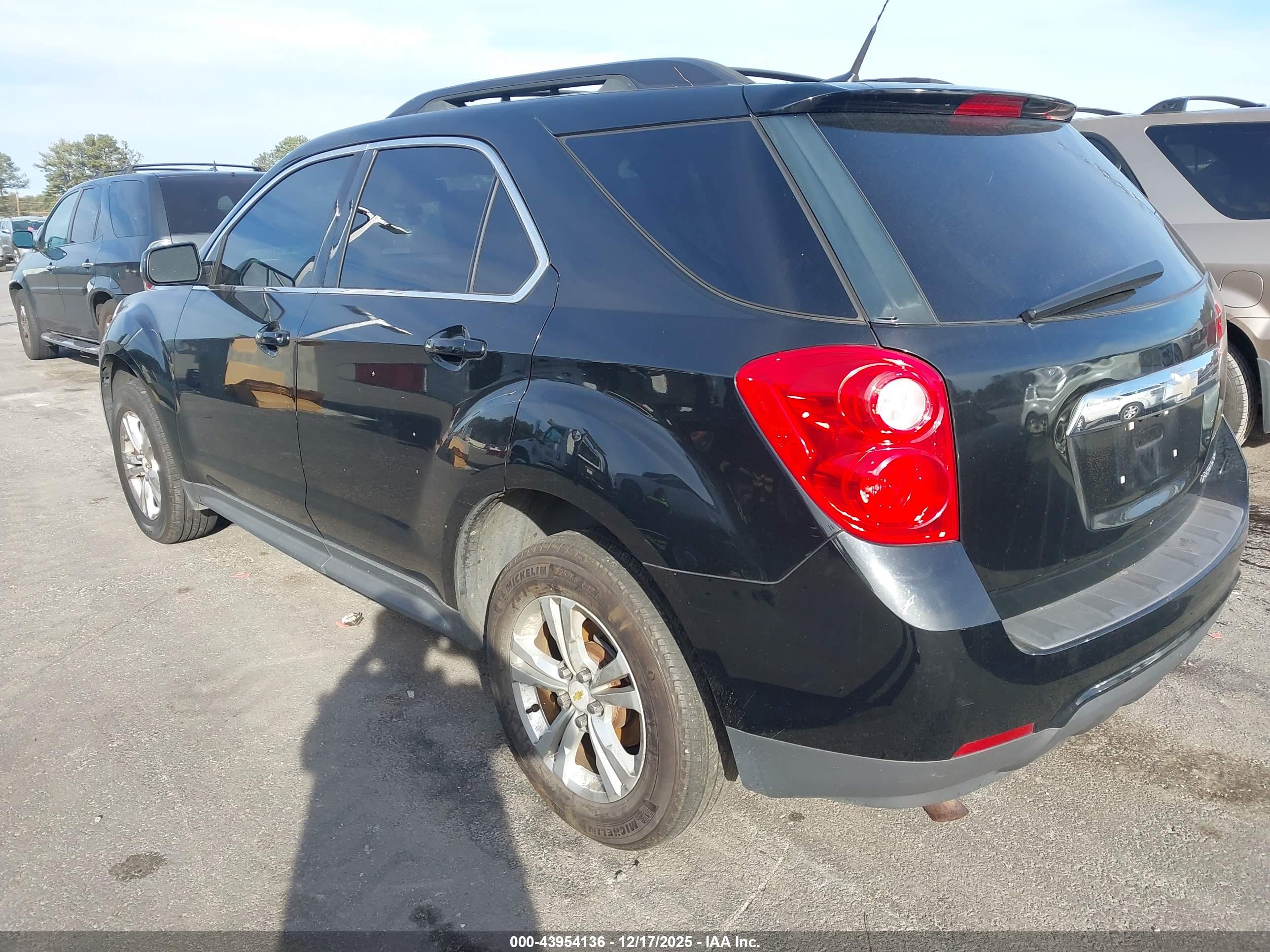CHEVROLET EQUINOX image 3
