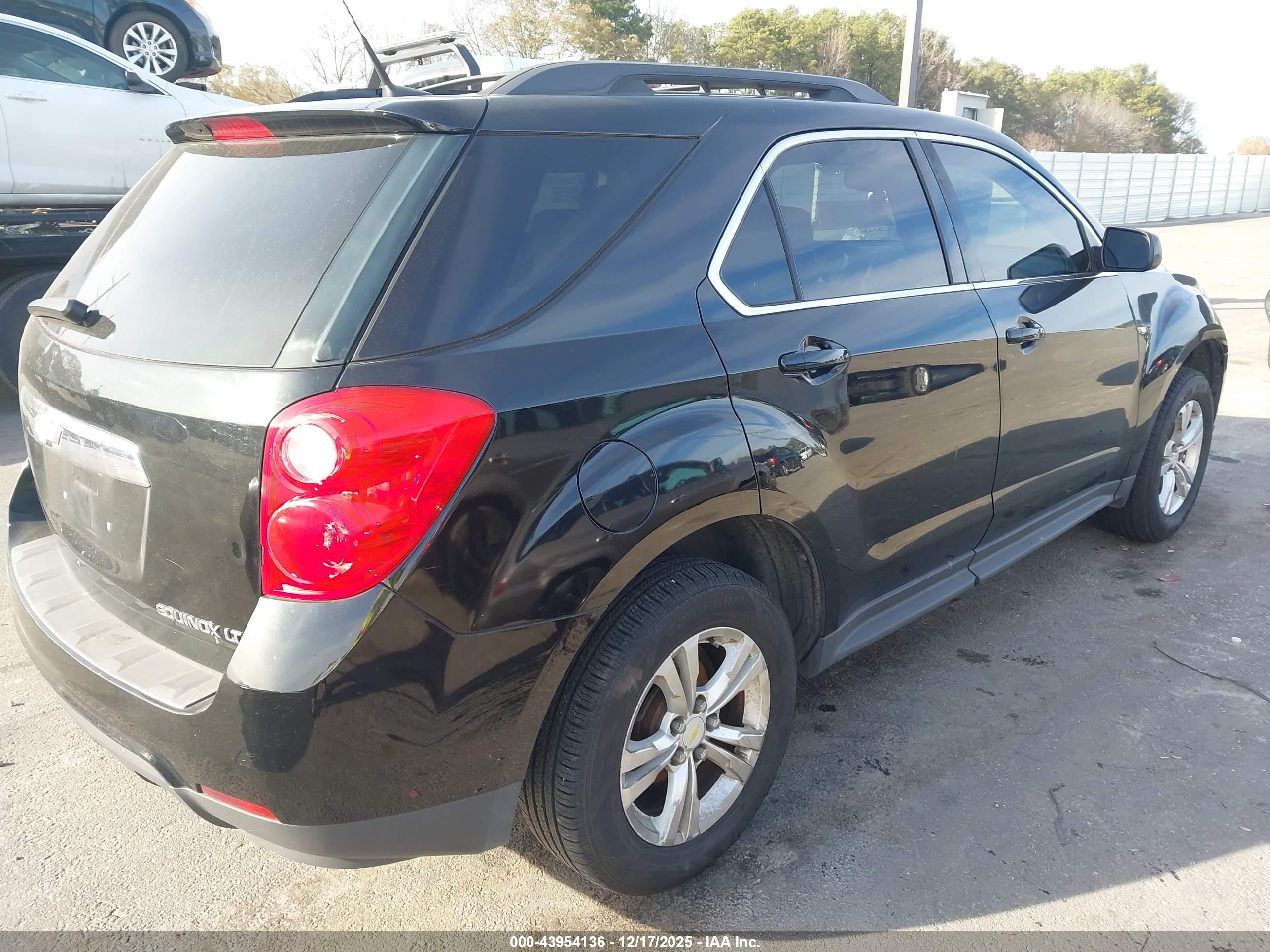 CHEVROLET EQUINOX image 4