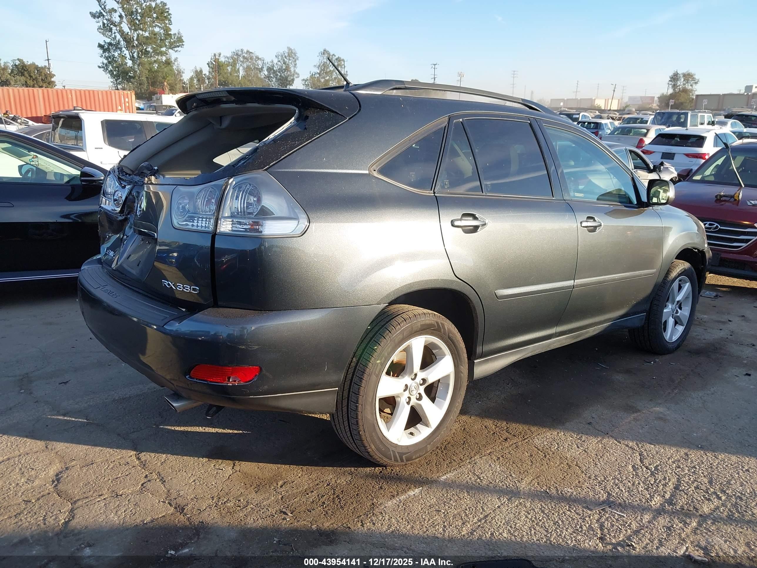 LEXUS RX image 4