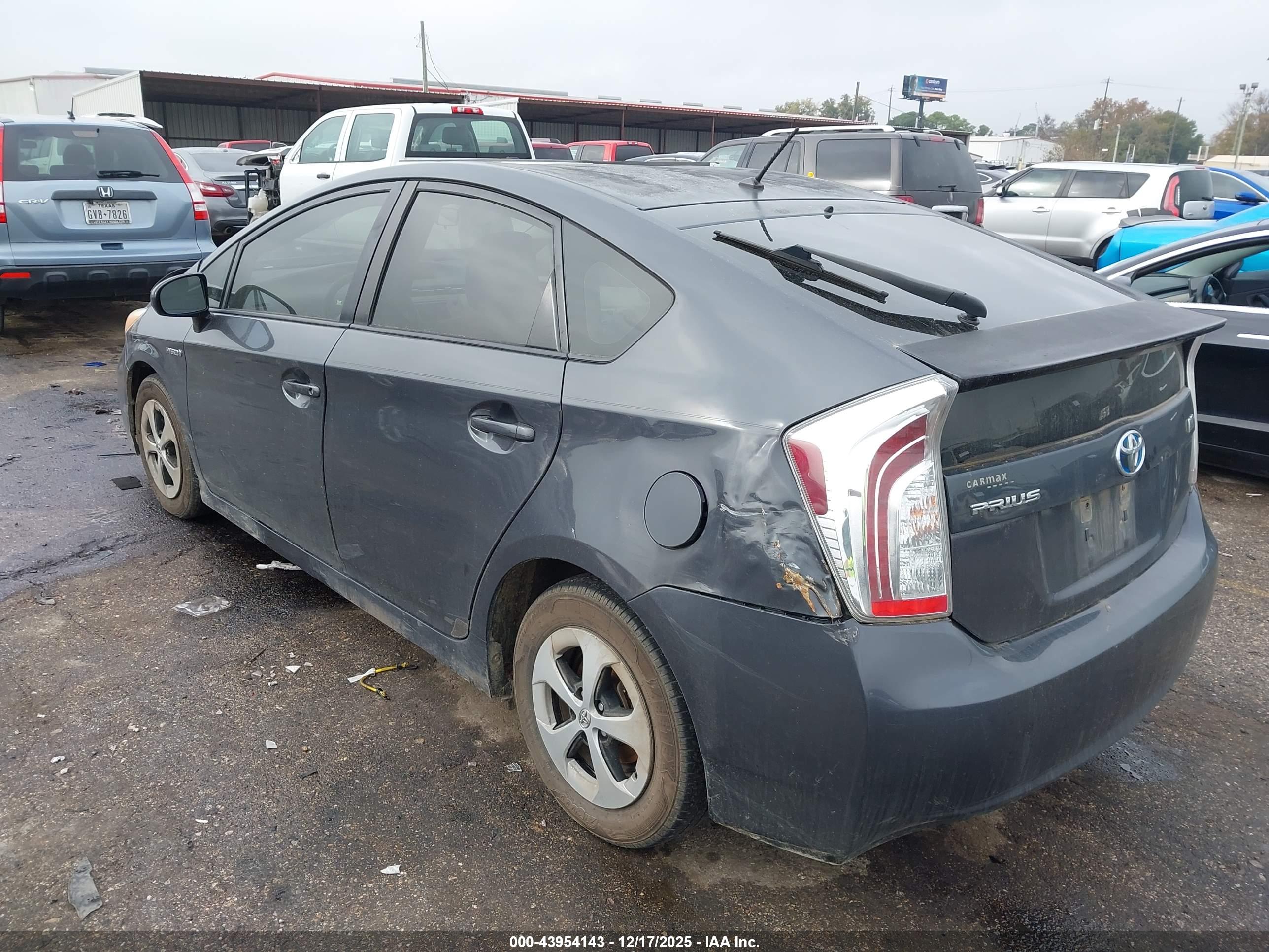 TOYOTA PRIUS image 3