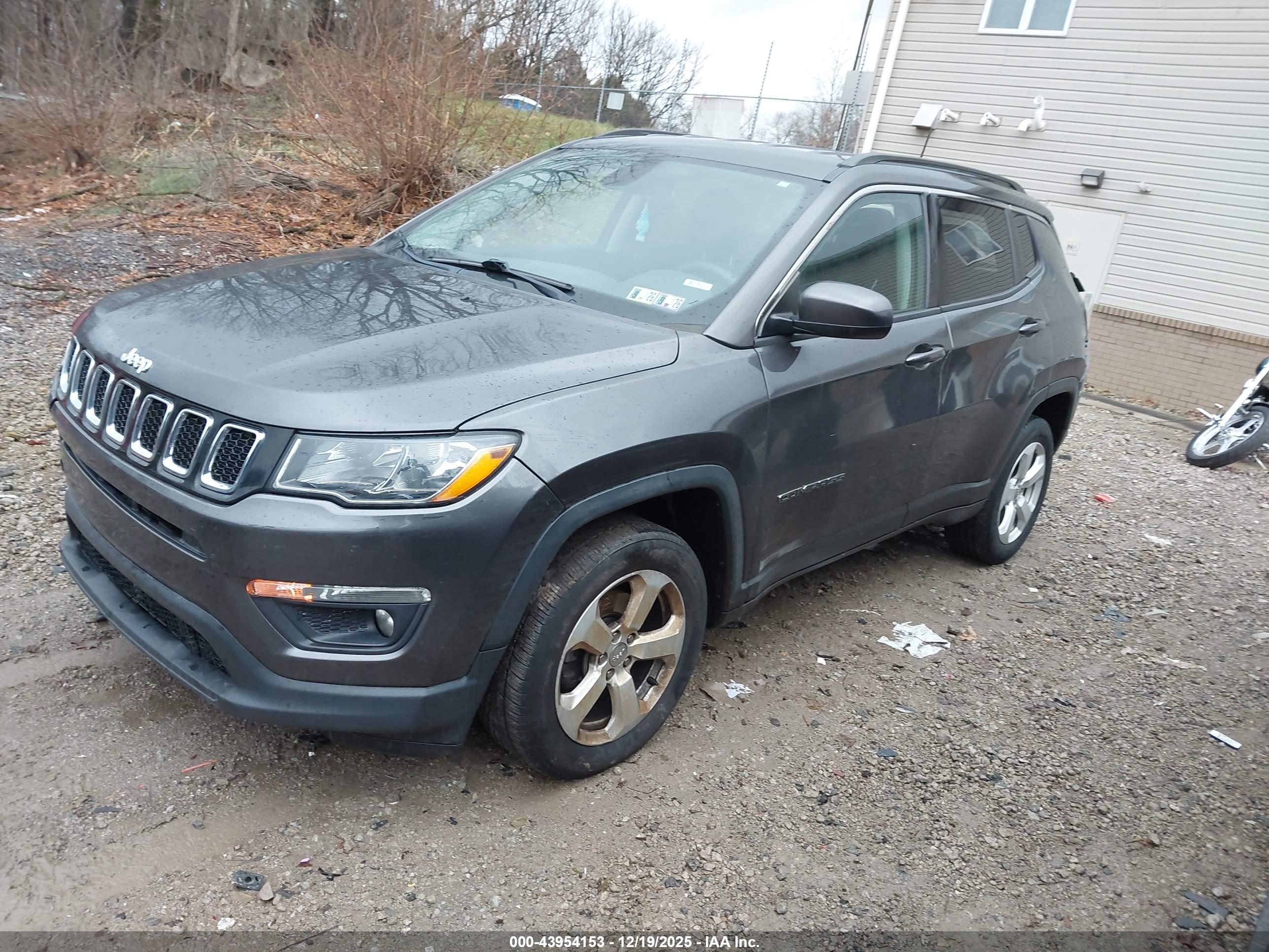 JEEP COMPASS image 2