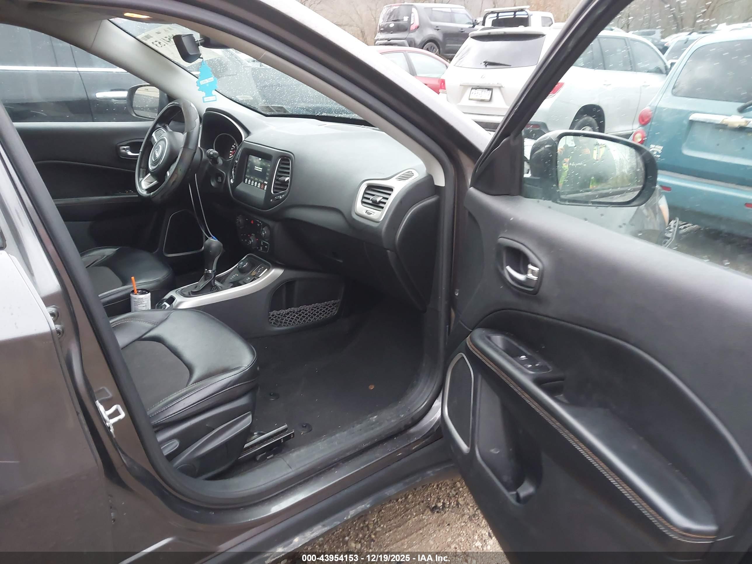 JEEP COMPASS image 5
