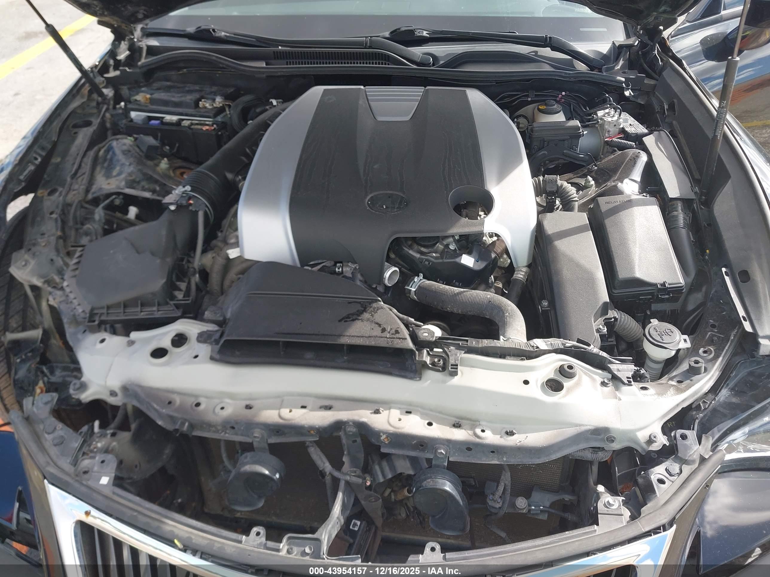 LEXUS RC image 10
