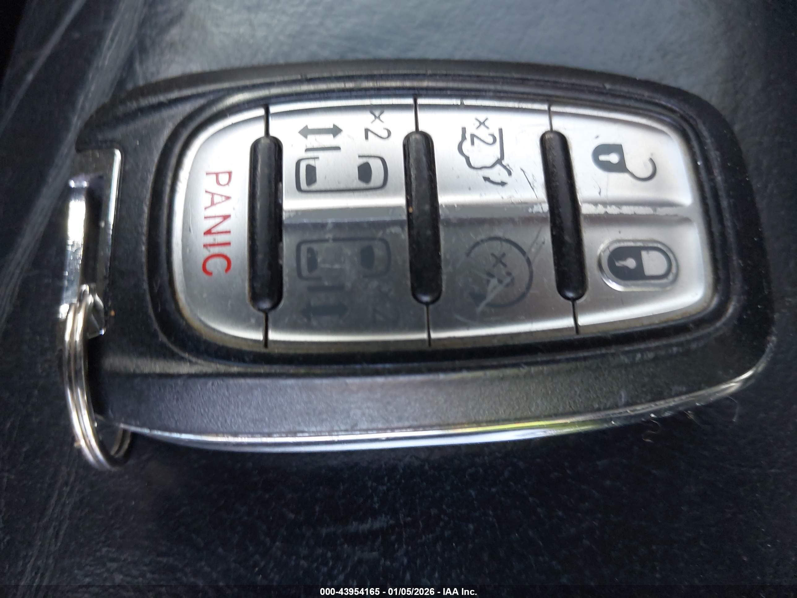 CHRYSLER PACIFICA image 11