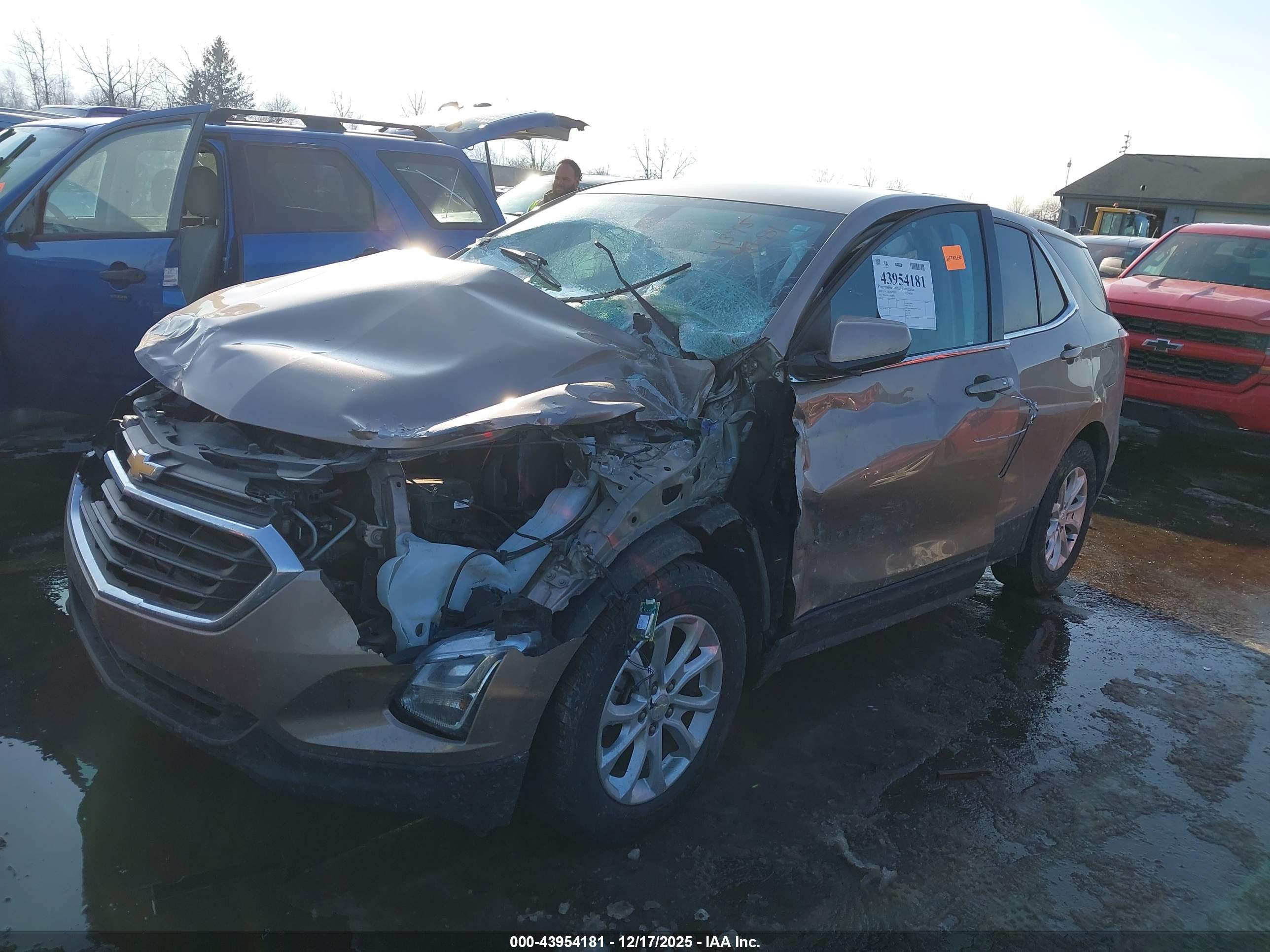 CHEVROLET EQUINOX image 2