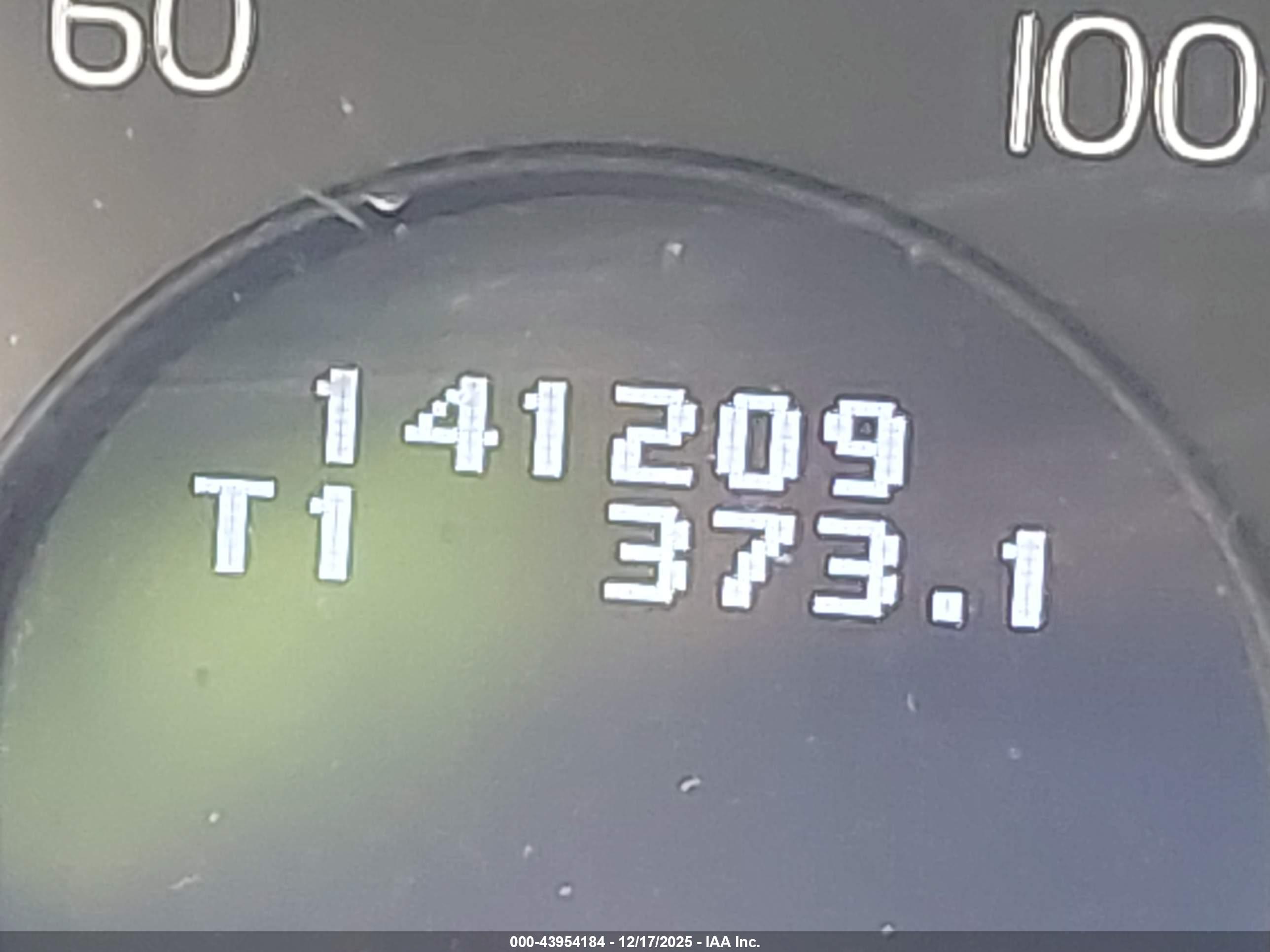 VOLVO XC60 image 7