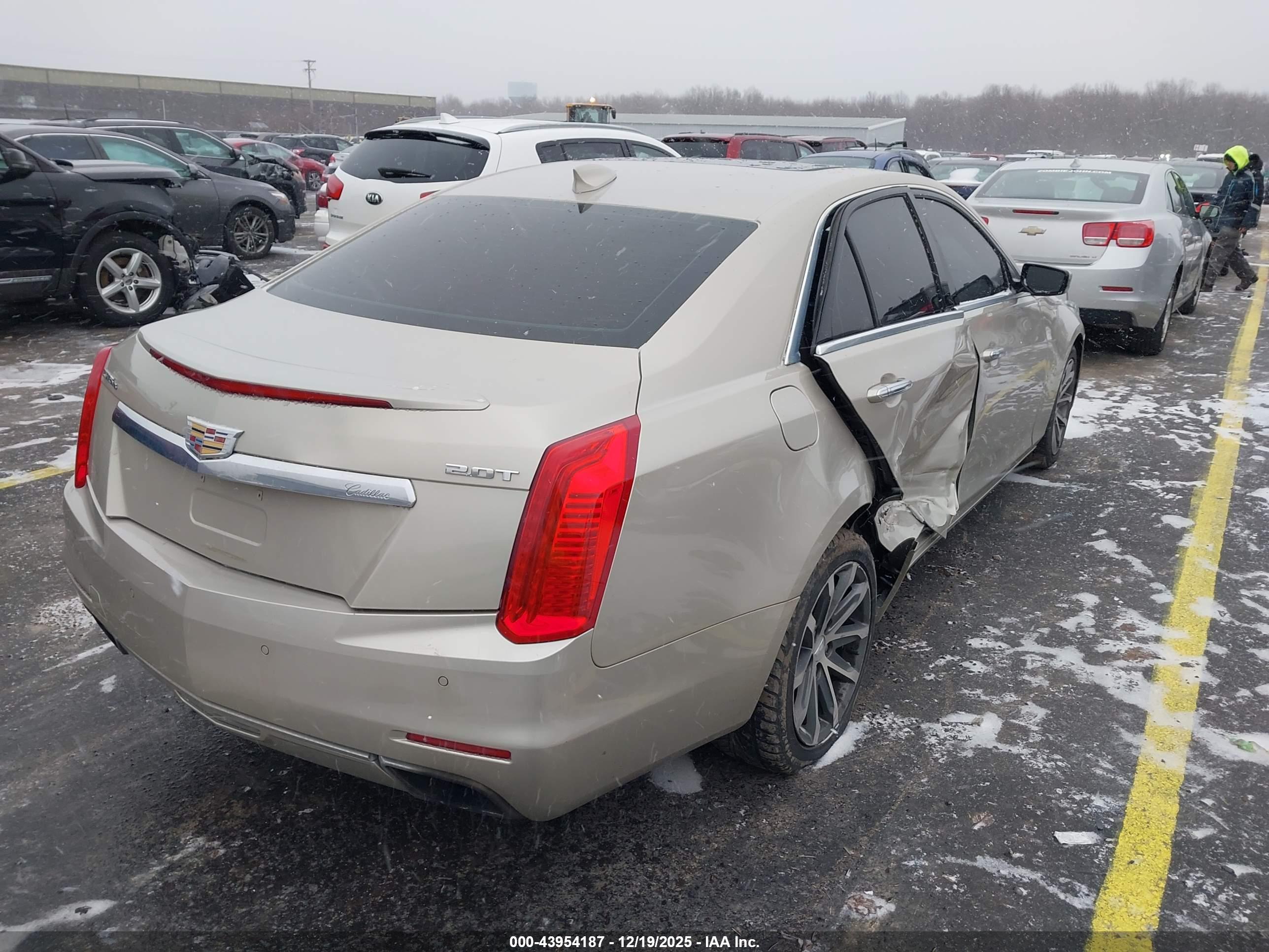 CADILLAC CTS image 4