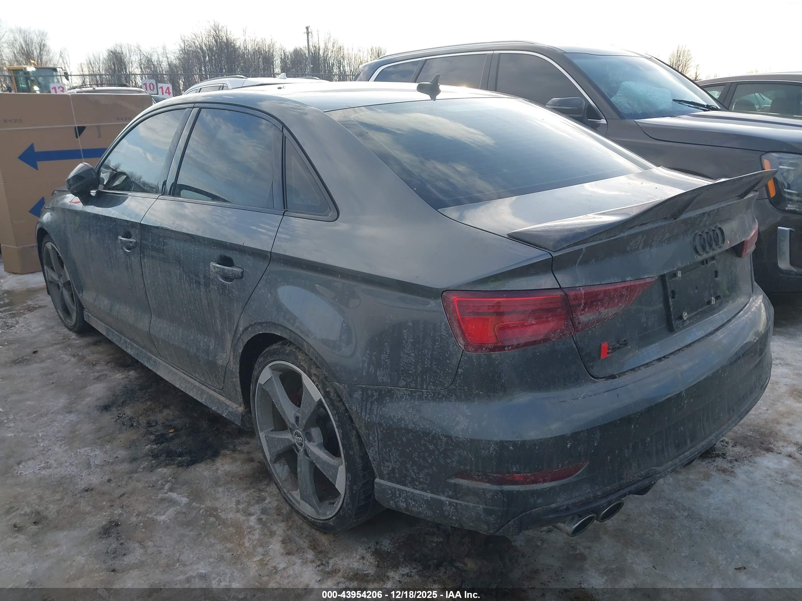 AUDI S3 image 3