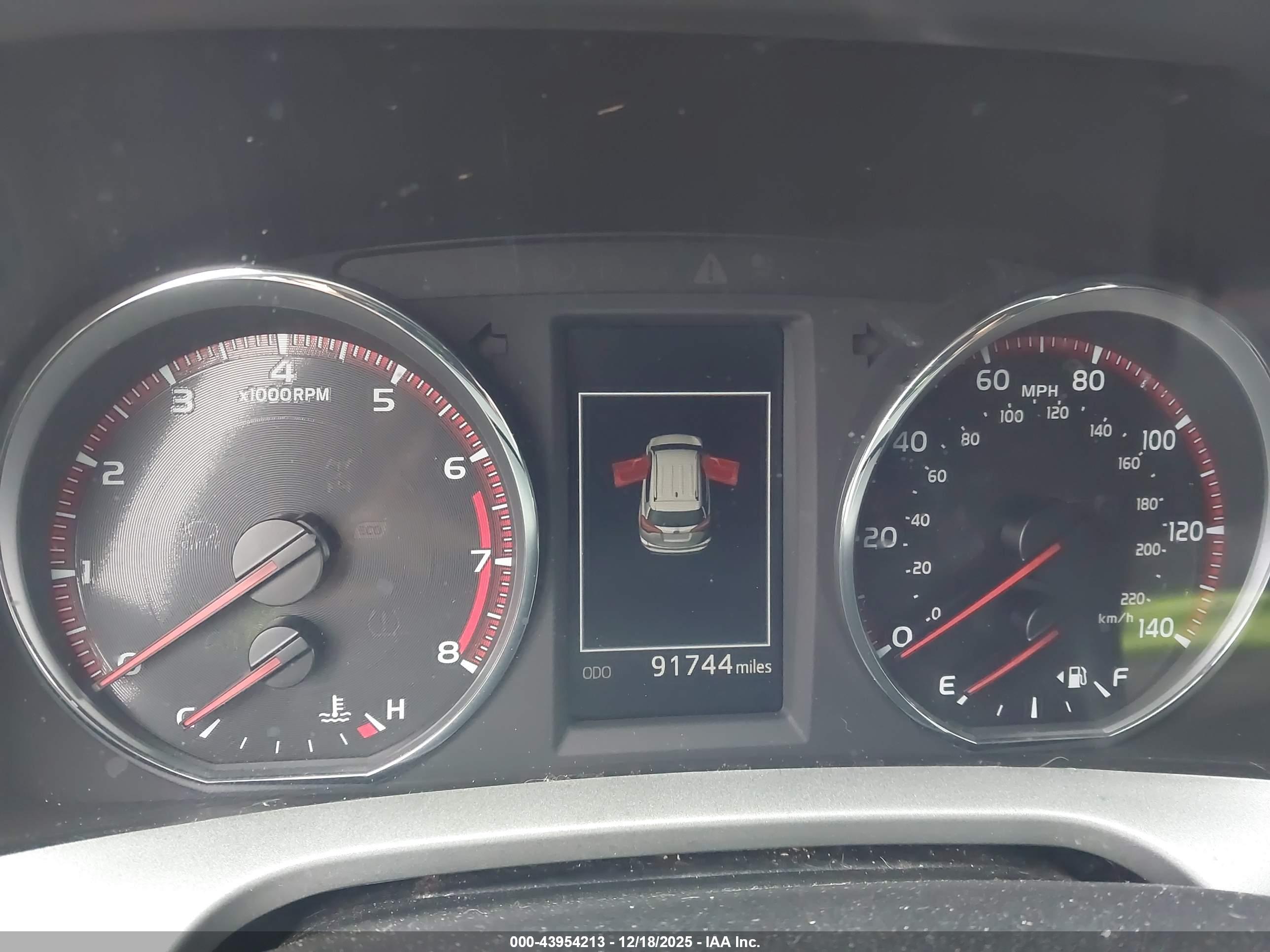 TOYOTA RAV4 image 7