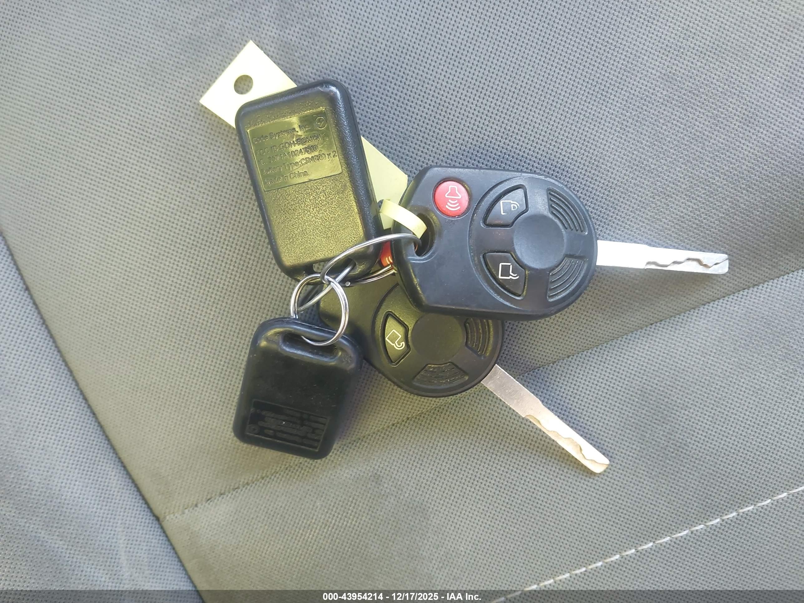 FORD ESCAPE image 11
