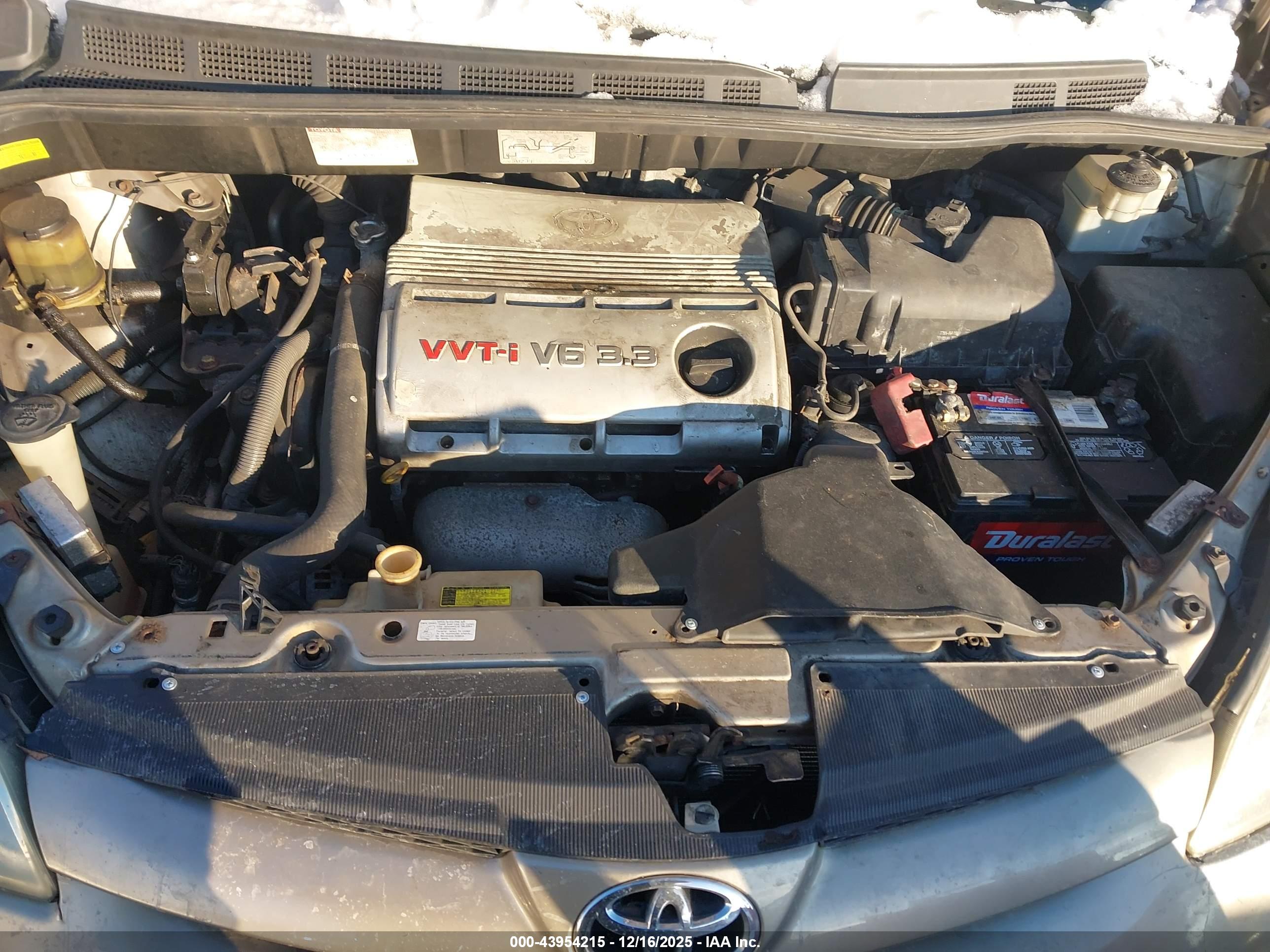 TOYOTA SIENNA image 10