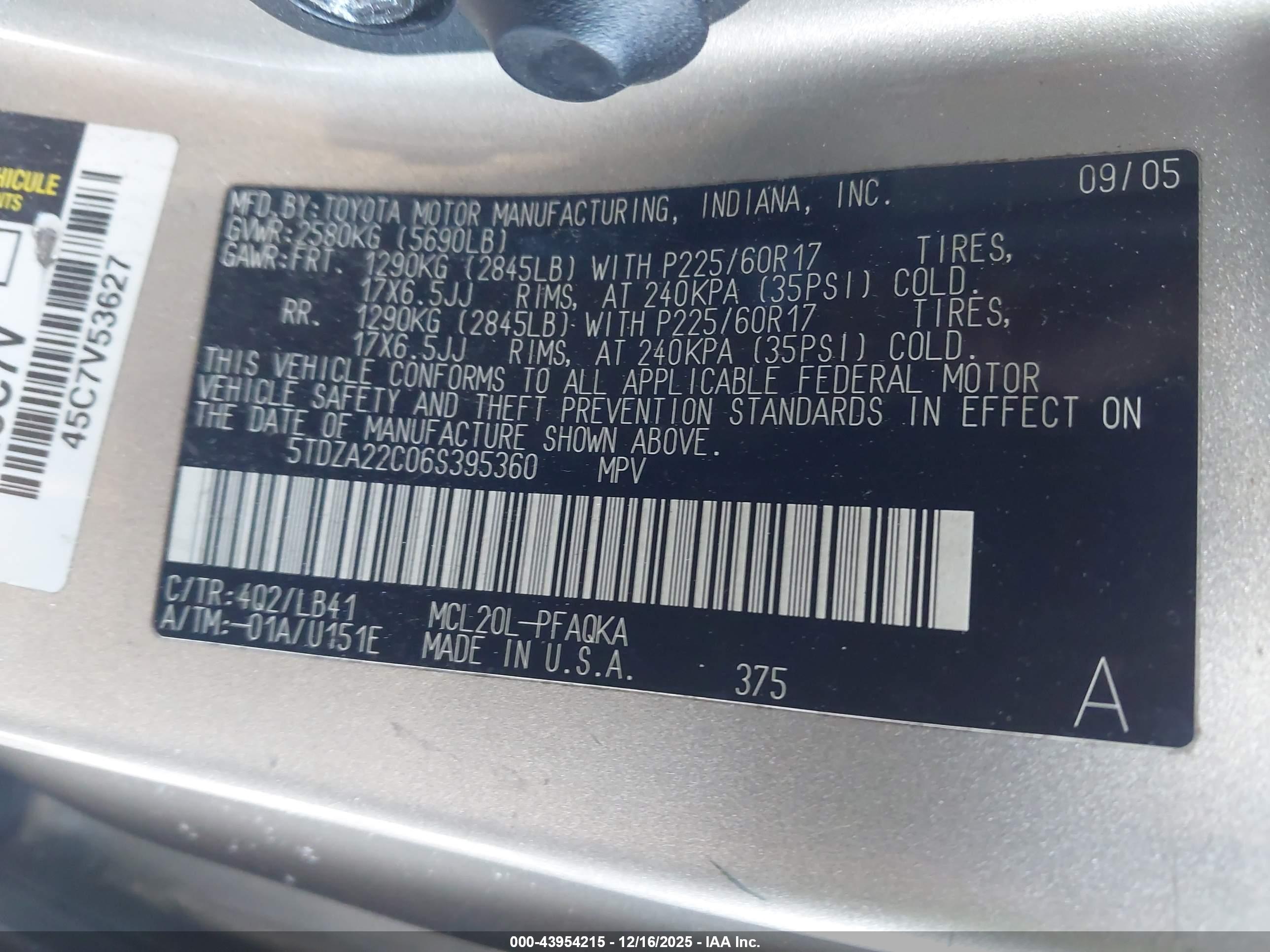 TOYOTA SIENNA image 9