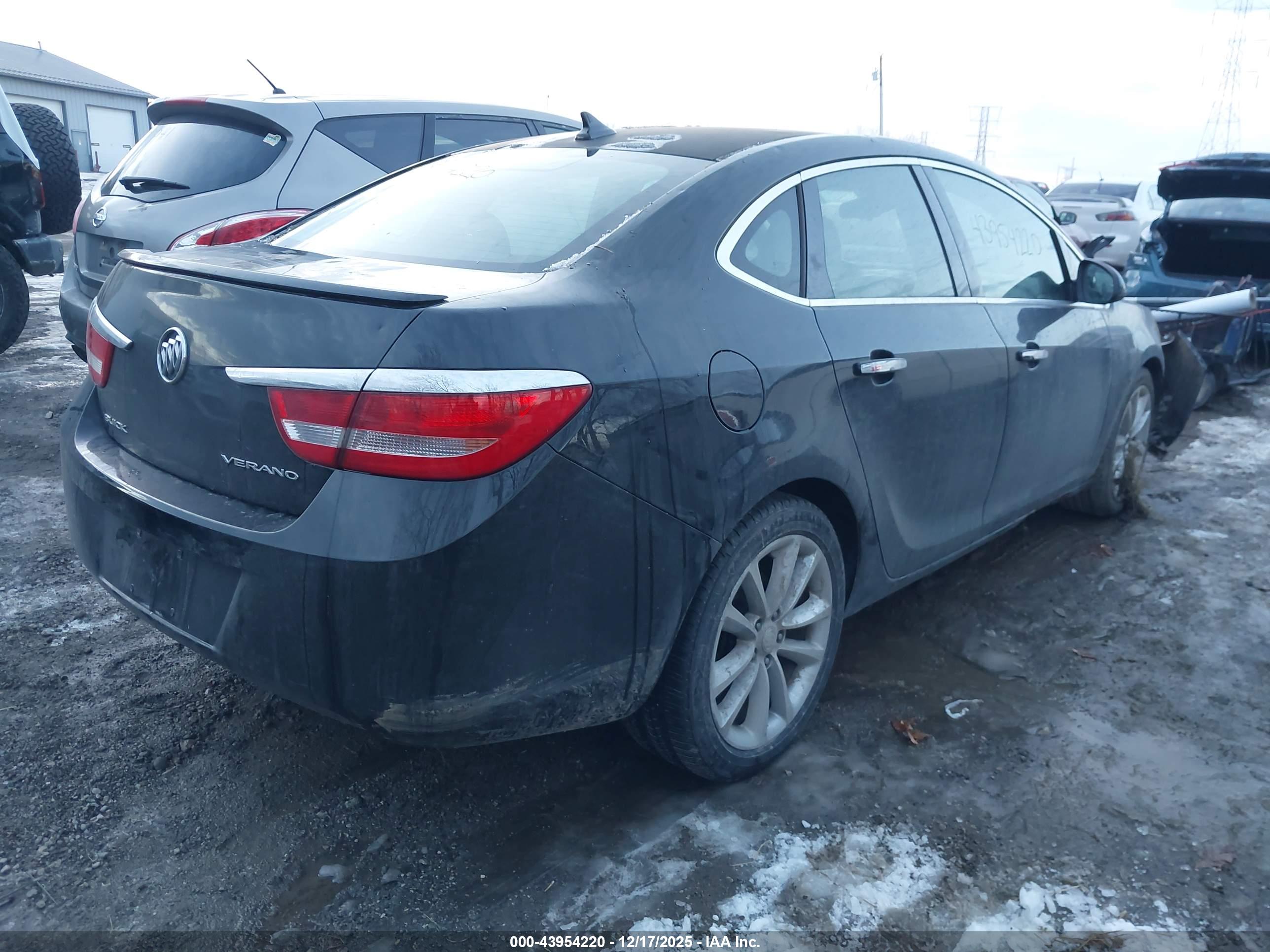 BUICK VERANO image 4