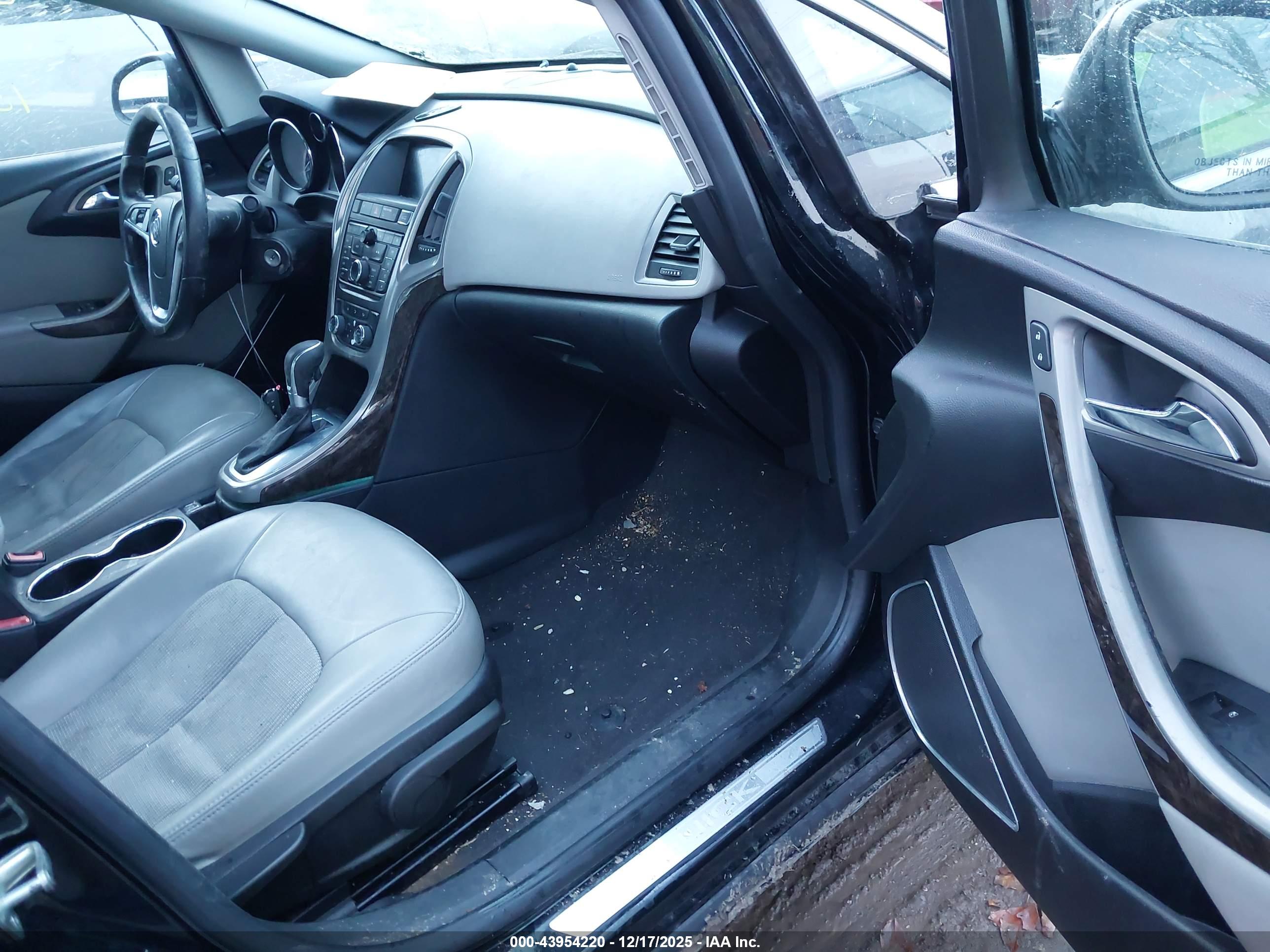 BUICK VERANO image 5