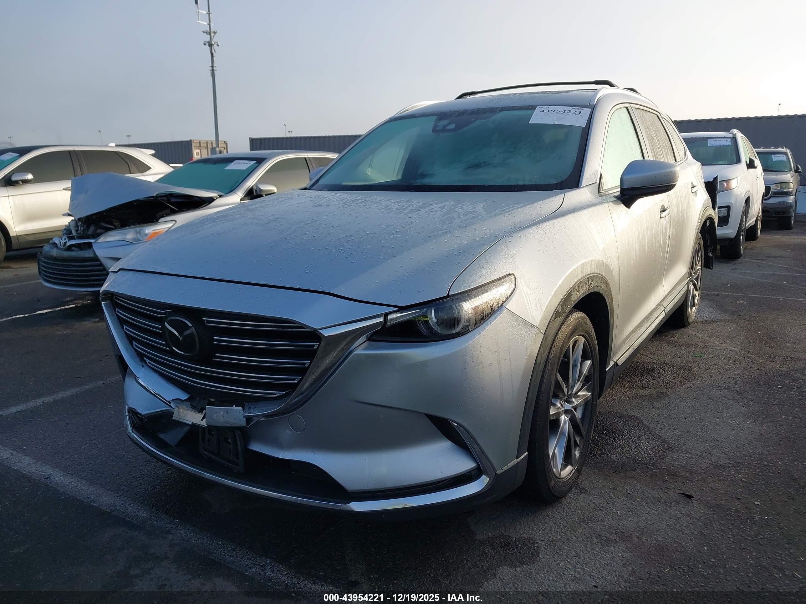 MAZDA CX-9 image 2