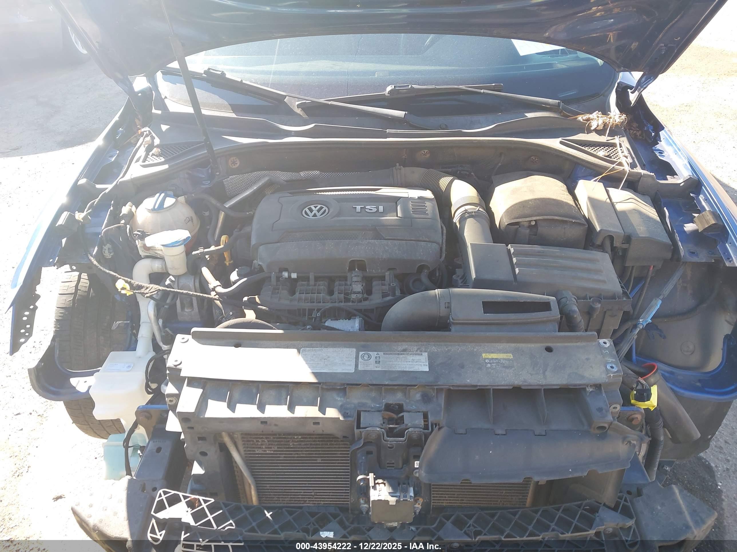 VOLKSWAGEN PASSAT image 10