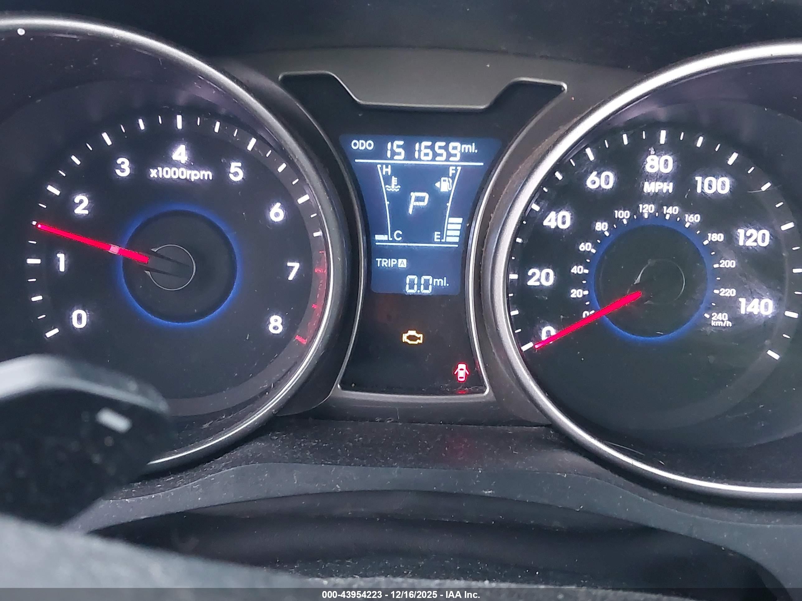 HYUNDAI VELOSTER image 7
