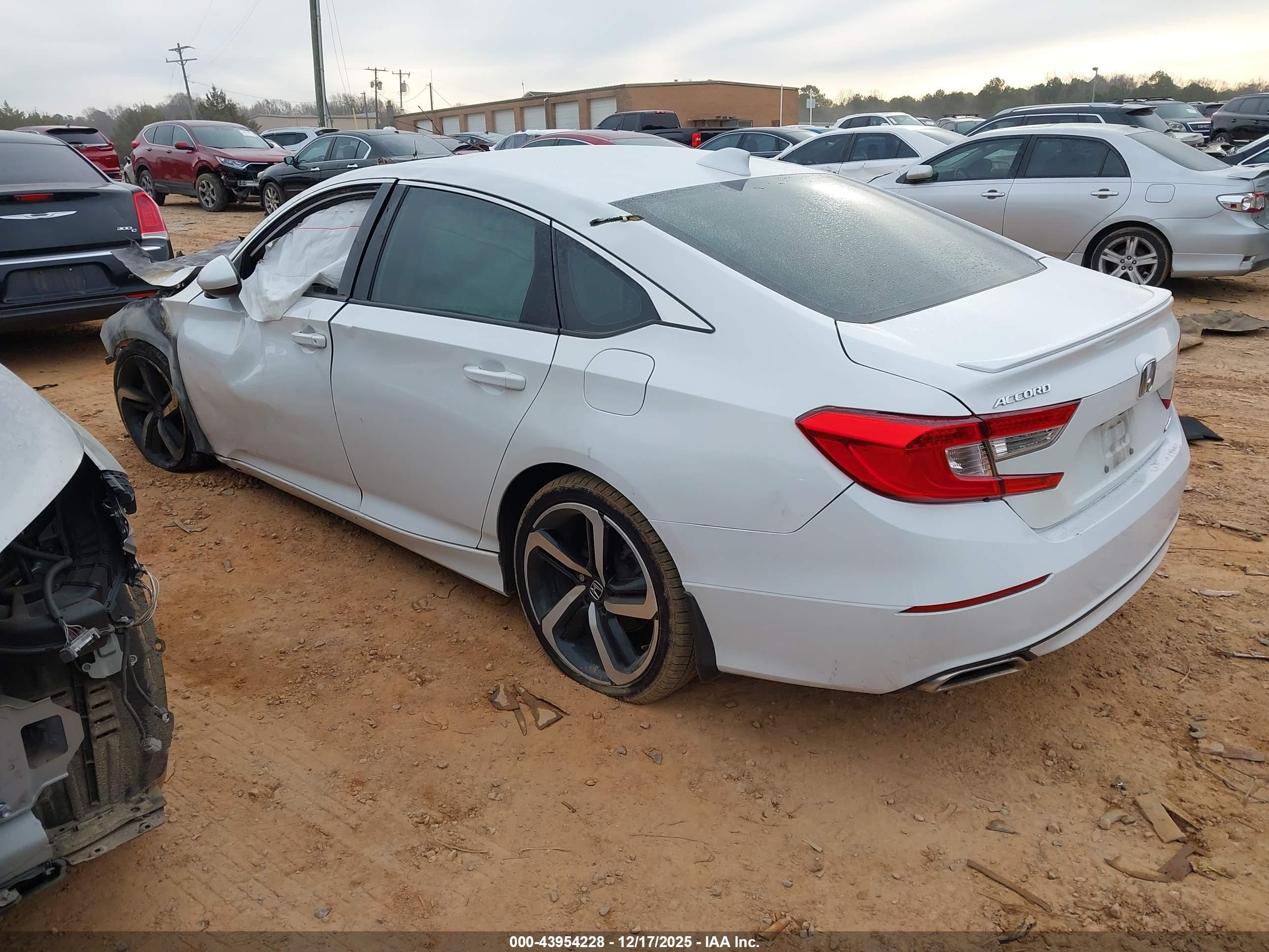 HONDA ACCORD image 3