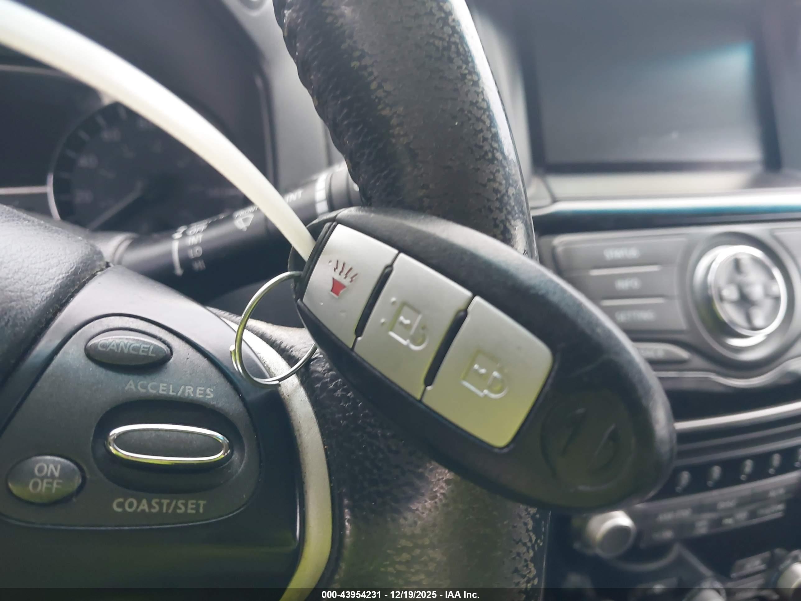 NISSAN PATHFINDER image 11
