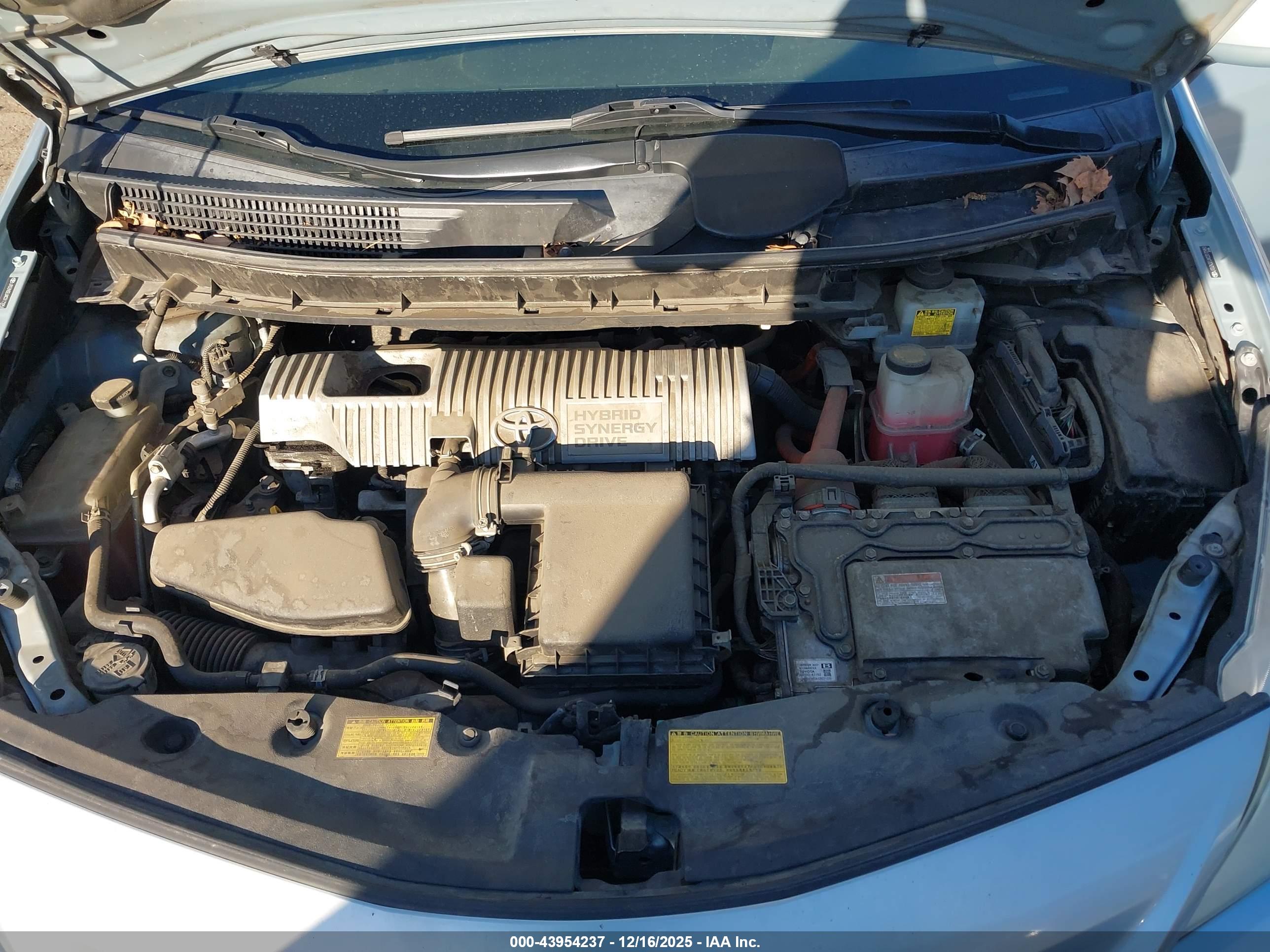 TOYOTA PRIUS image 10