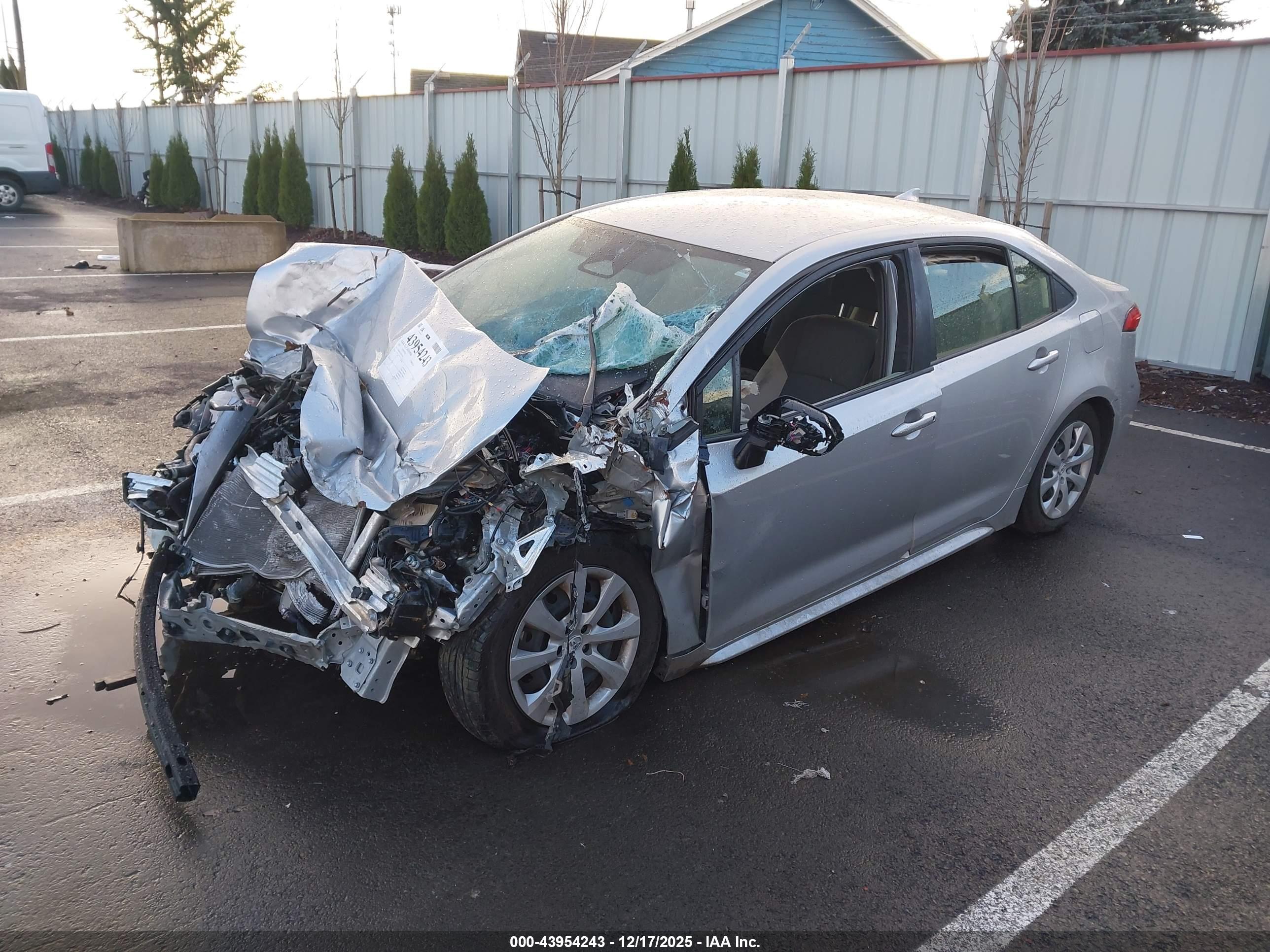 TOYOTA COROLLA image 2