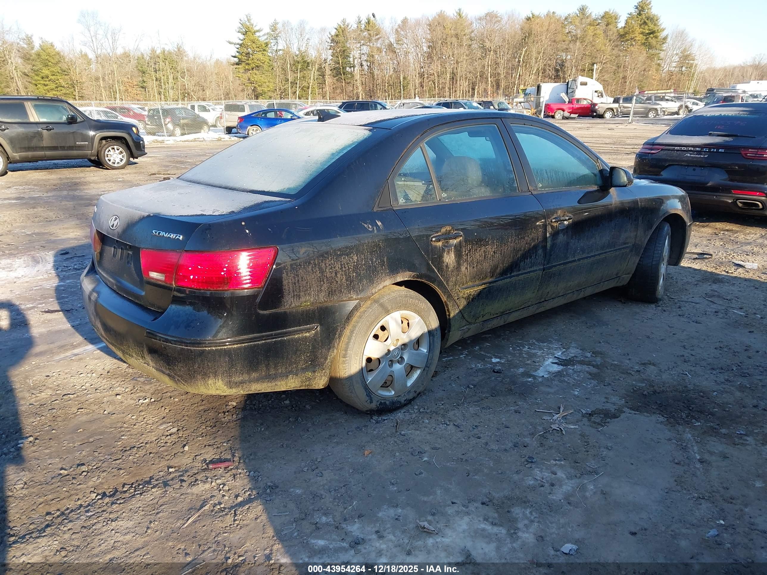 HYUNDAI SONATA image 4