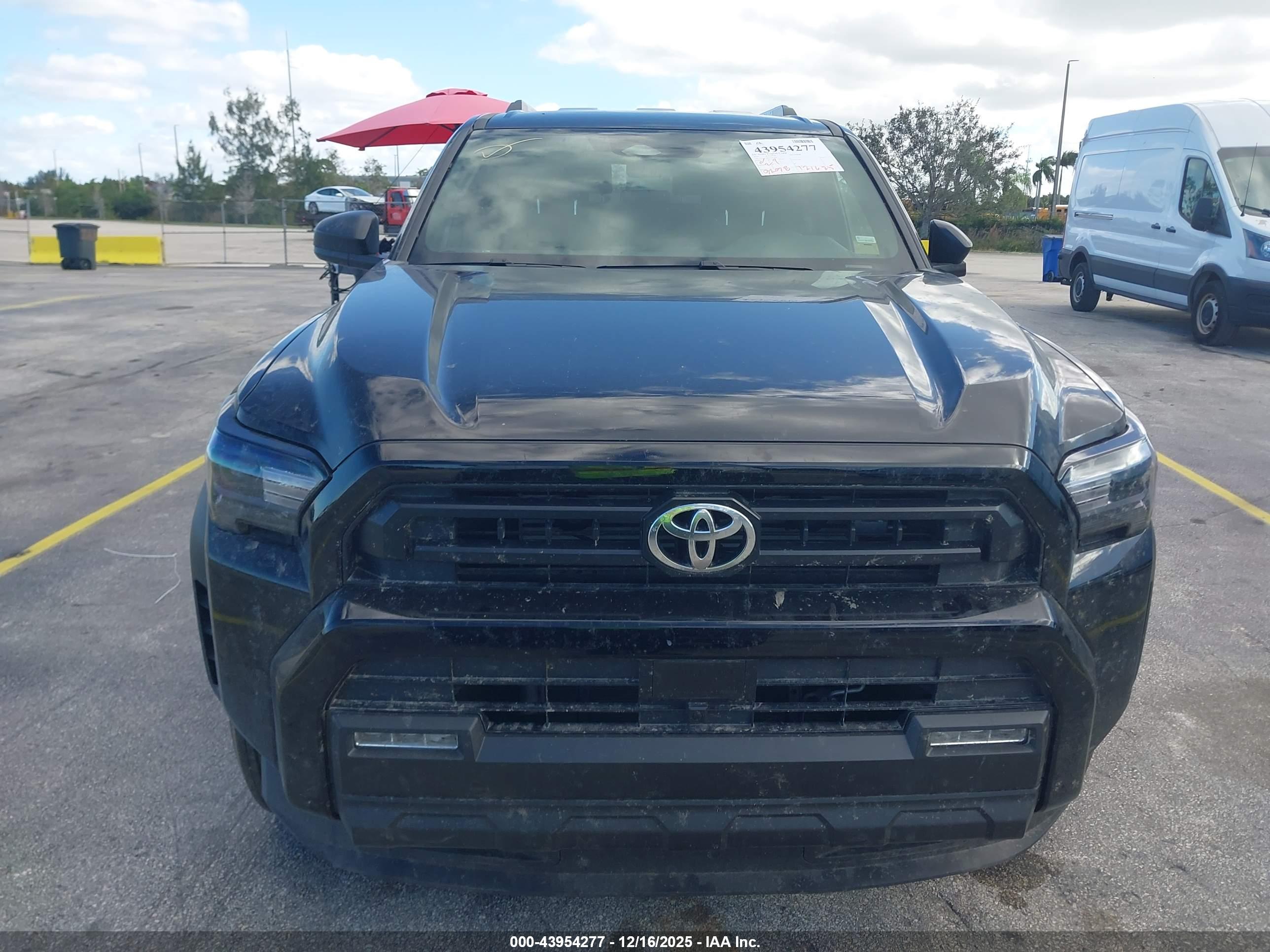 TOYOTA 4RUNNER image 6