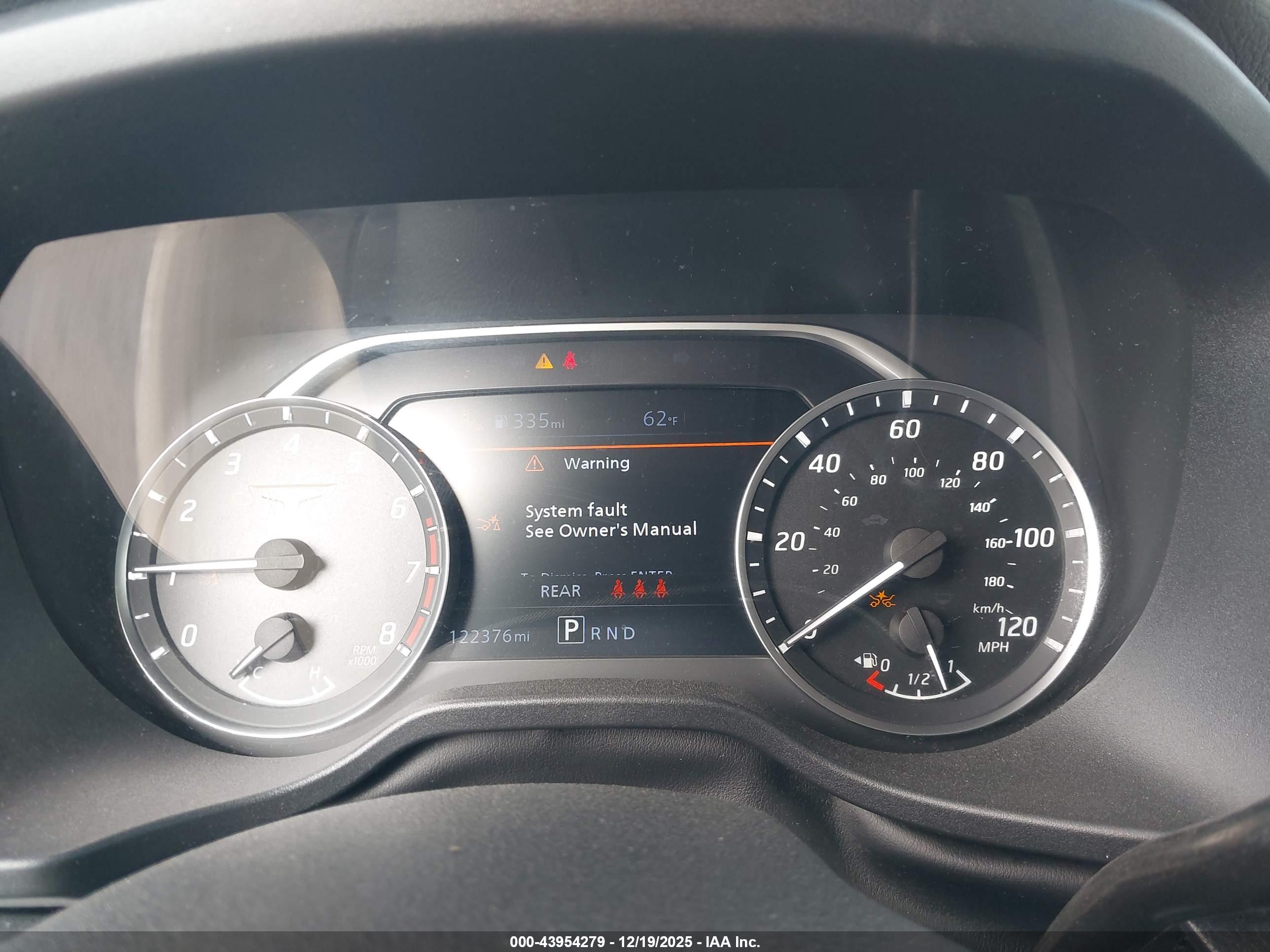 NISSAN TITAN image 7