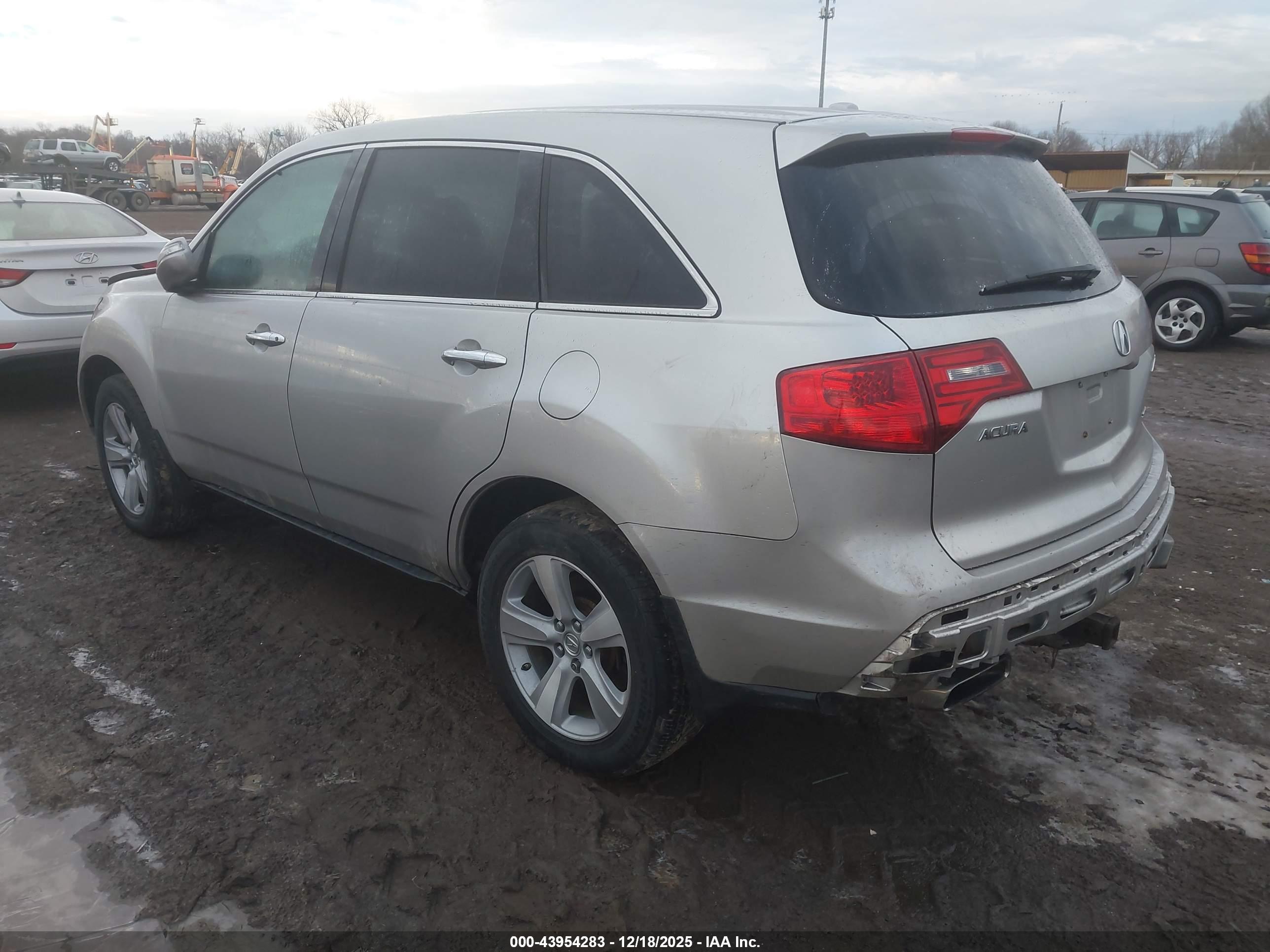 ACURA MDX image 3