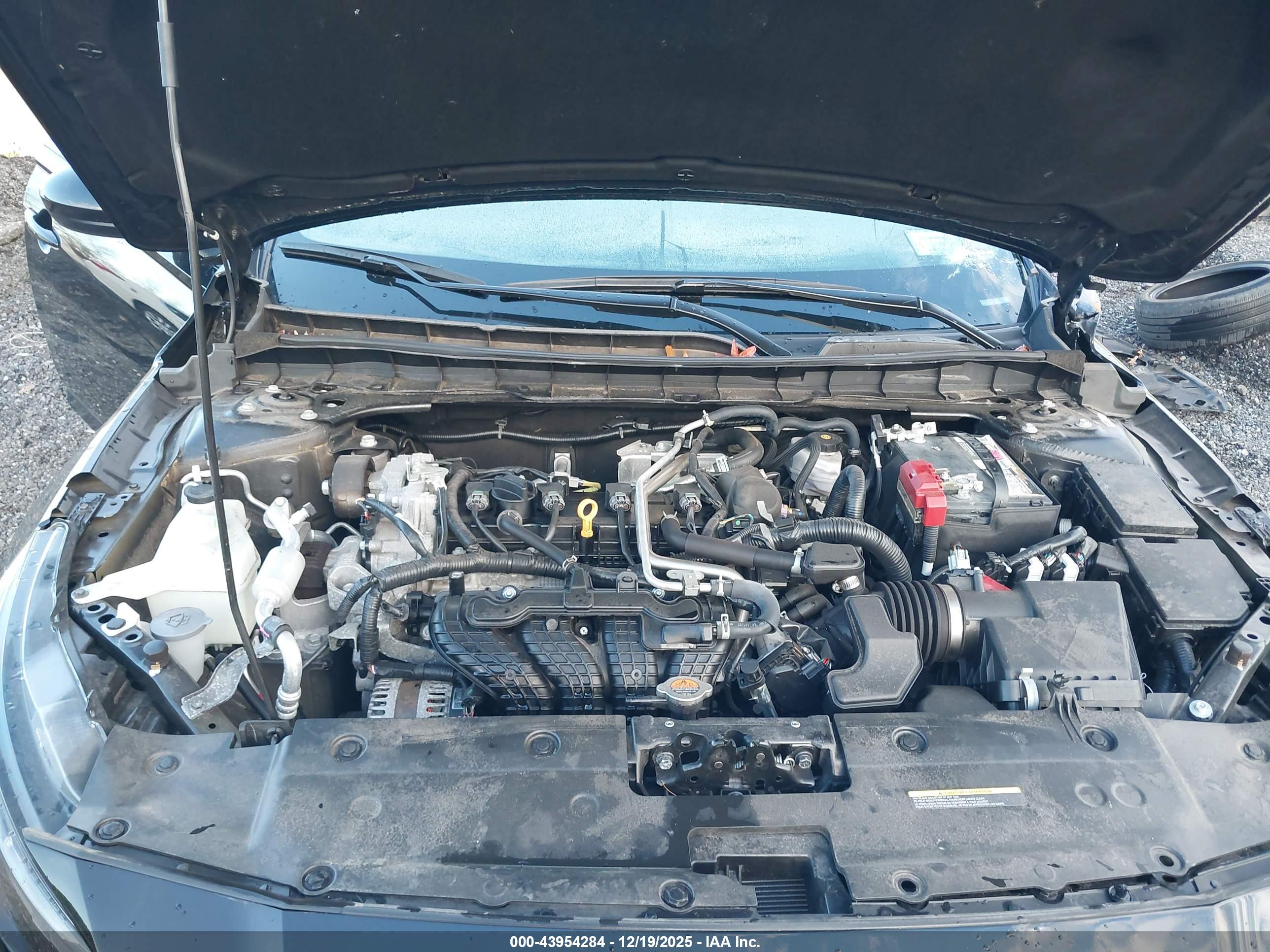 NISSAN ALTIMA image 10