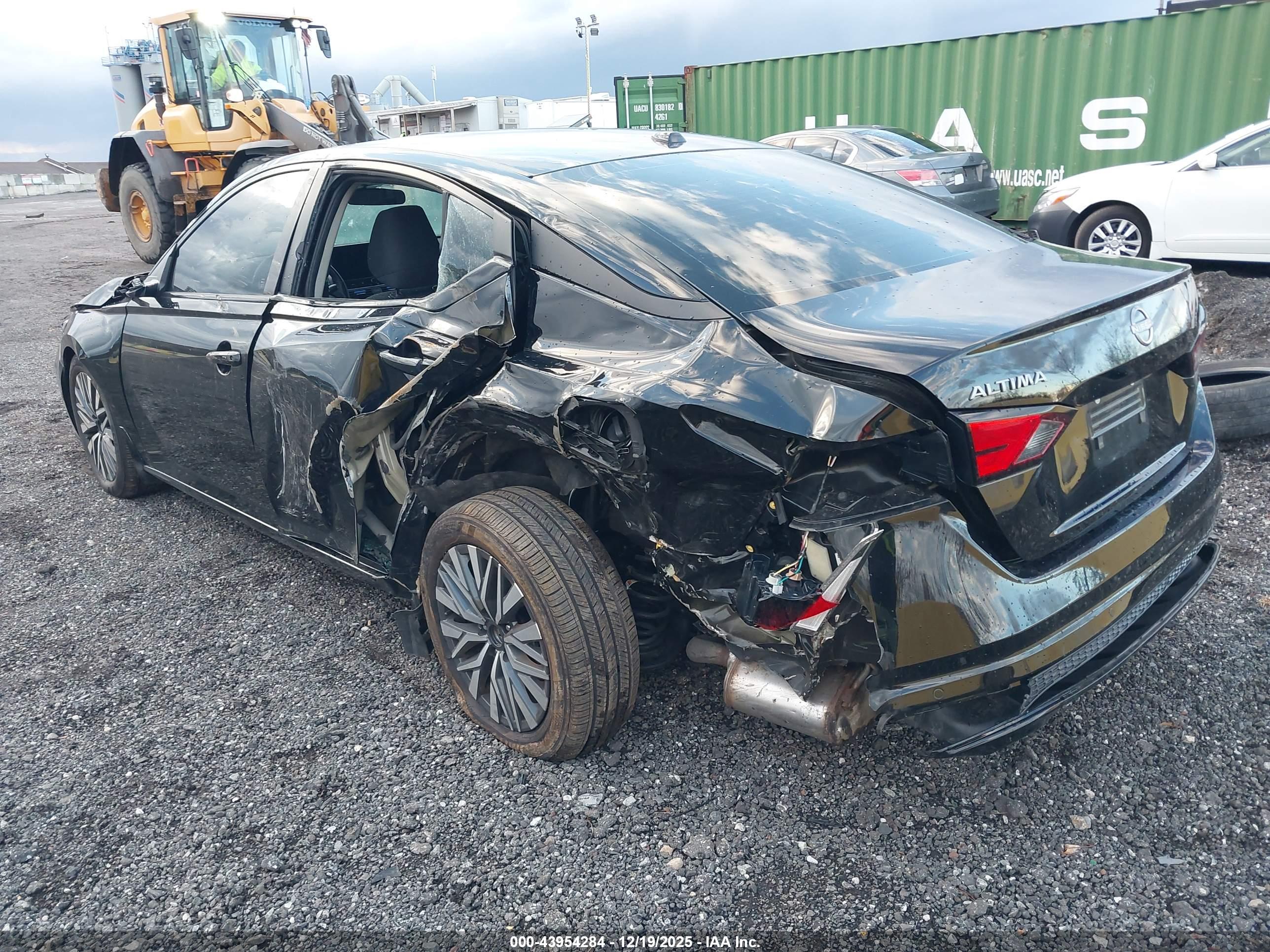 NISSAN ALTIMA image 3