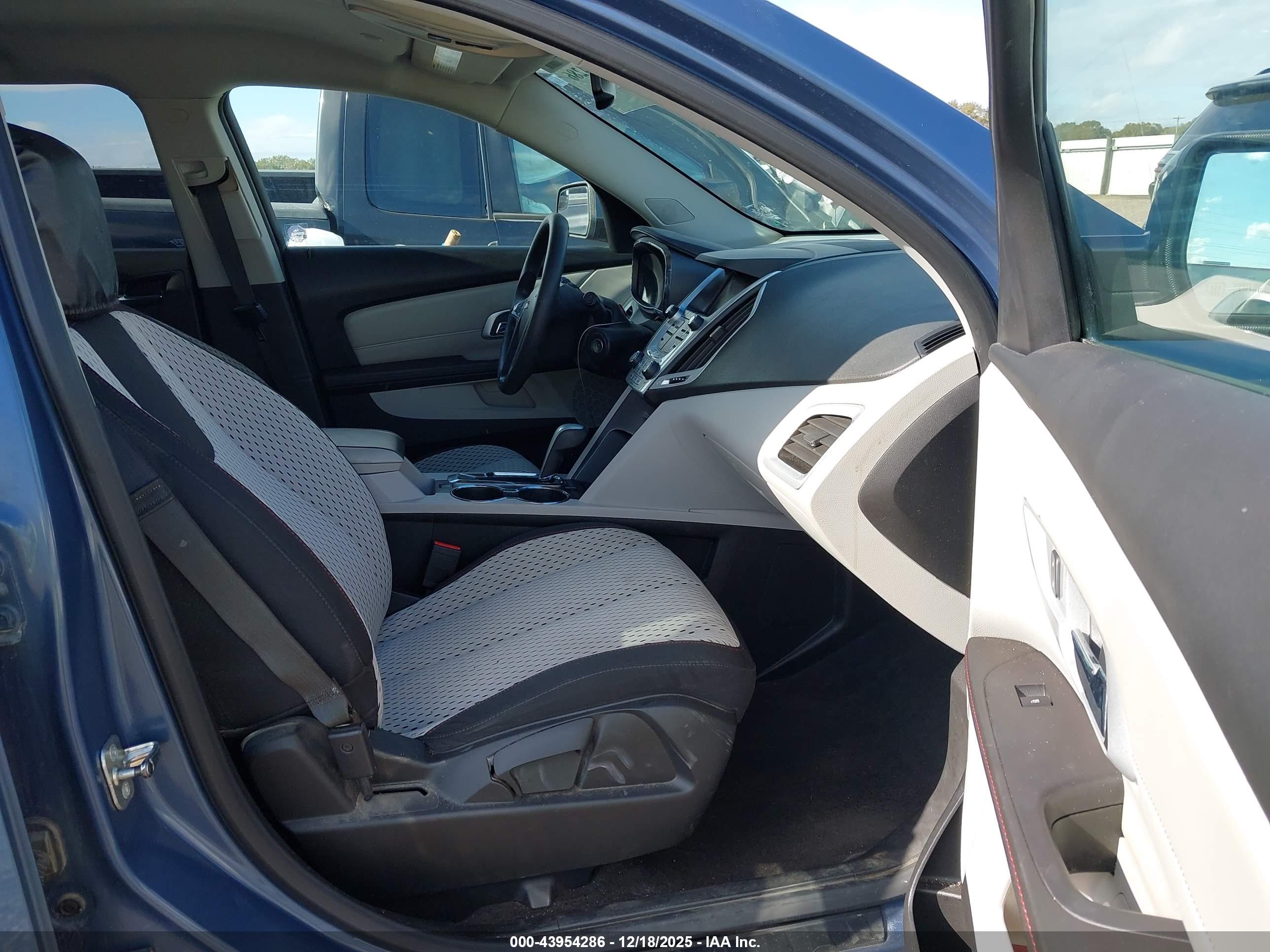 GMC TERRAIN image 5