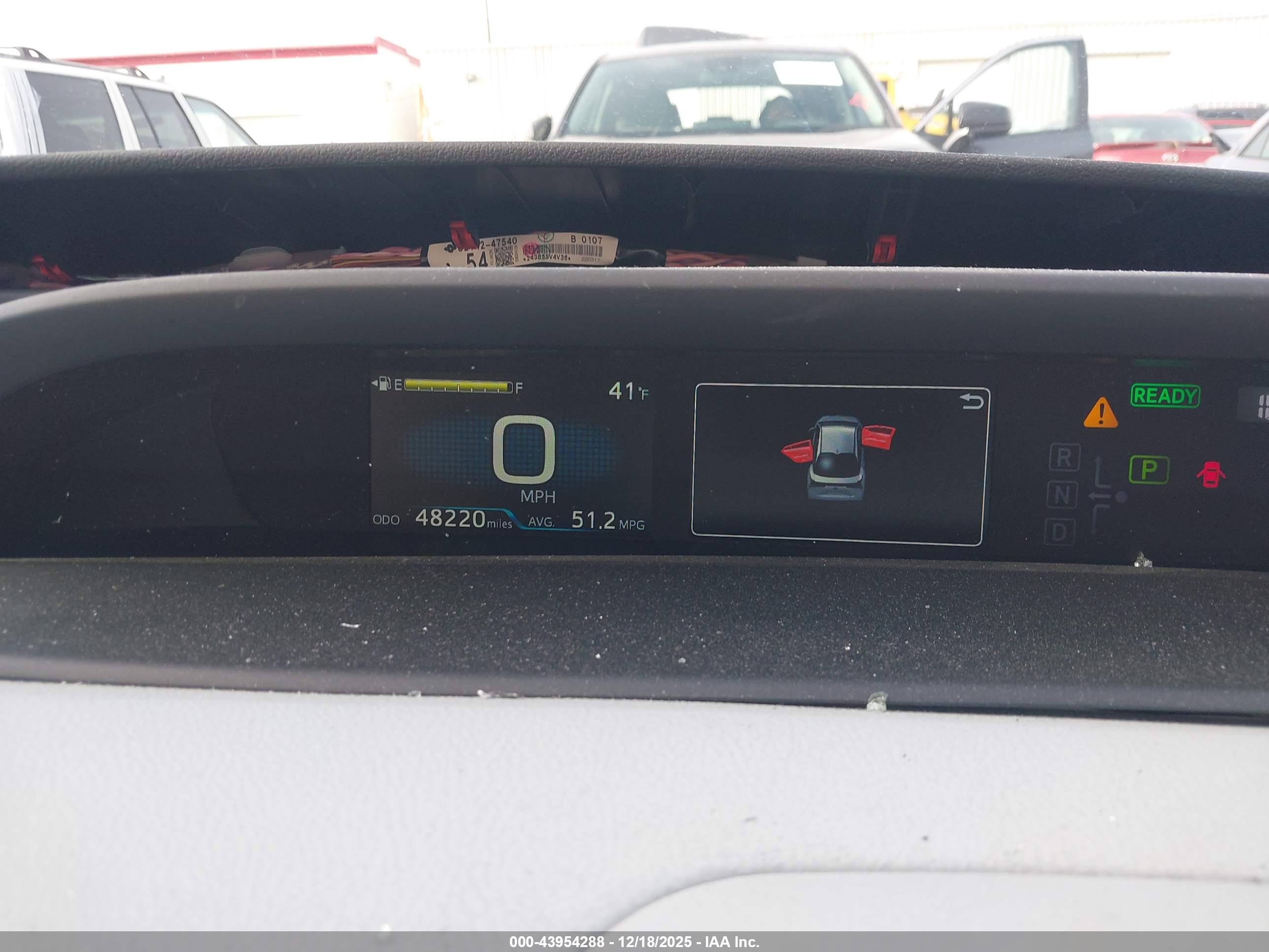 TOYOTA PRIUS image 7