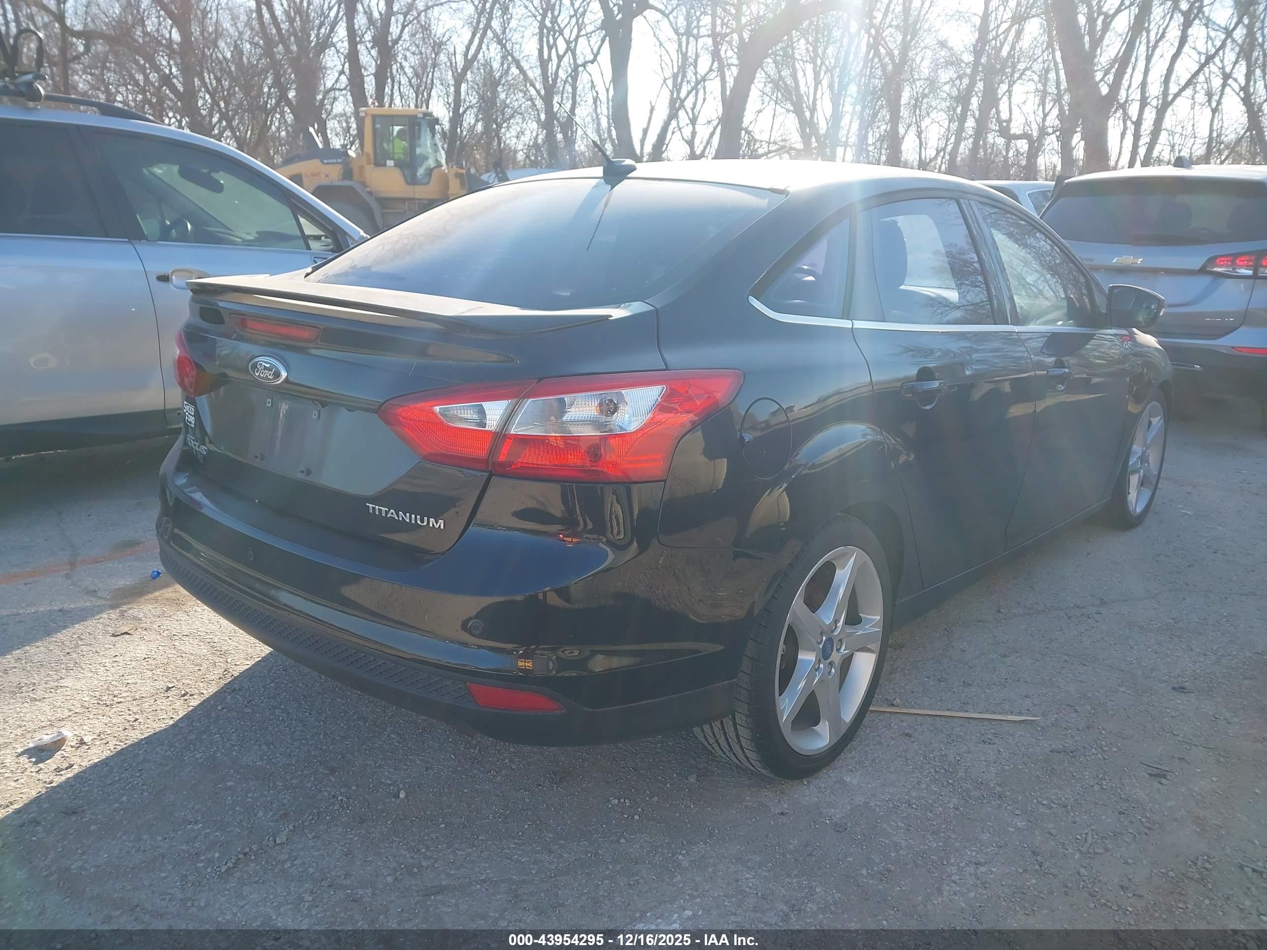 FORD FOCUS image 4