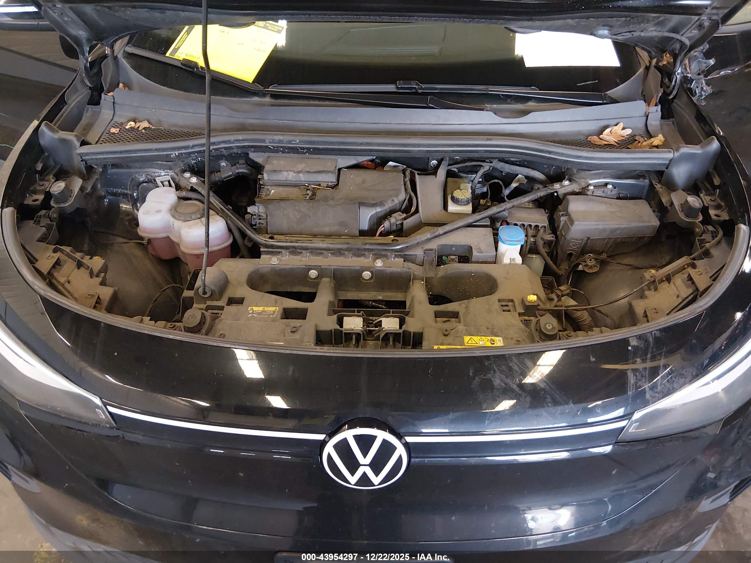 VOLKSWAGEN ID.4 image 10